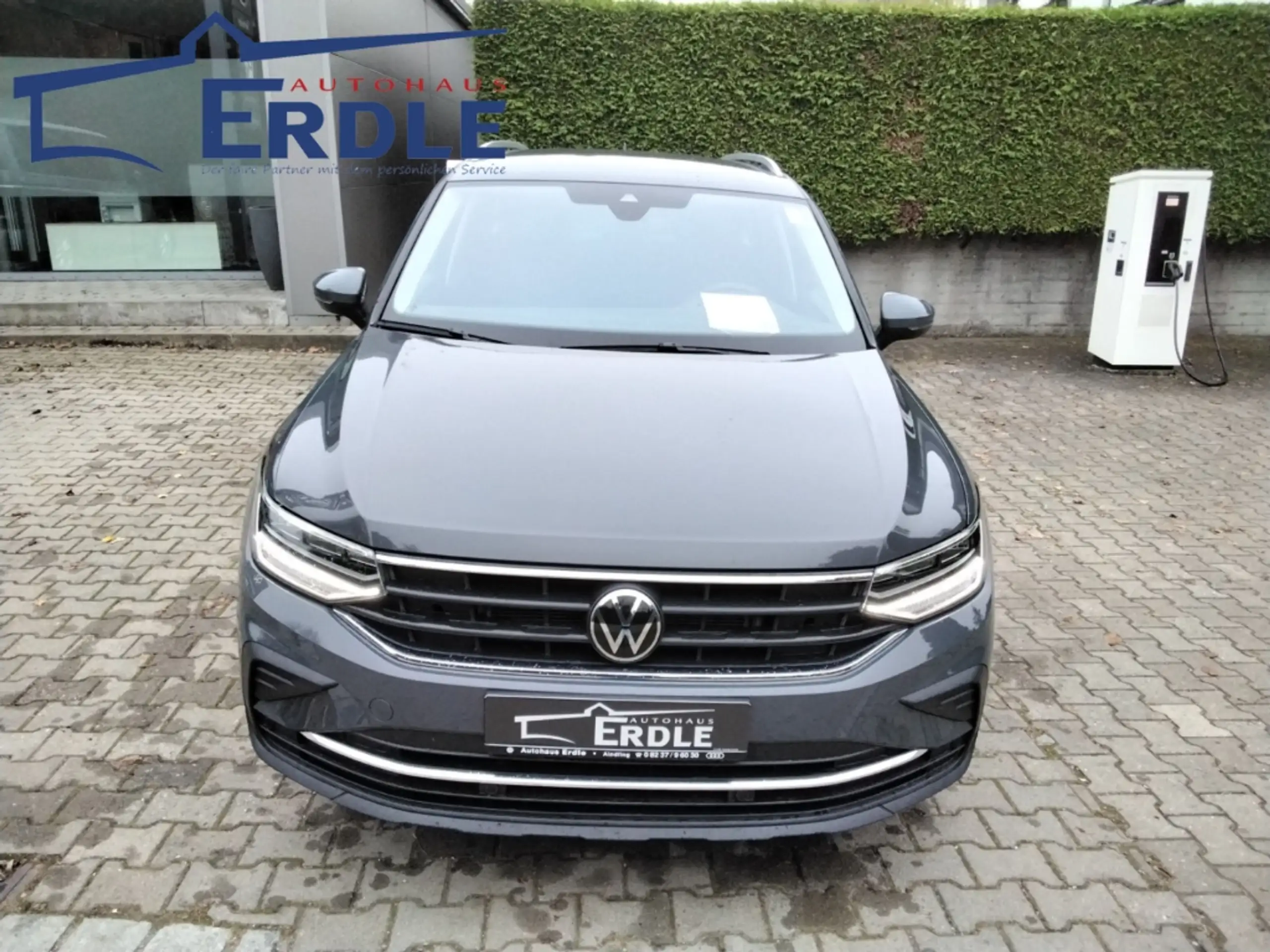 Volkswagen - Tiguan