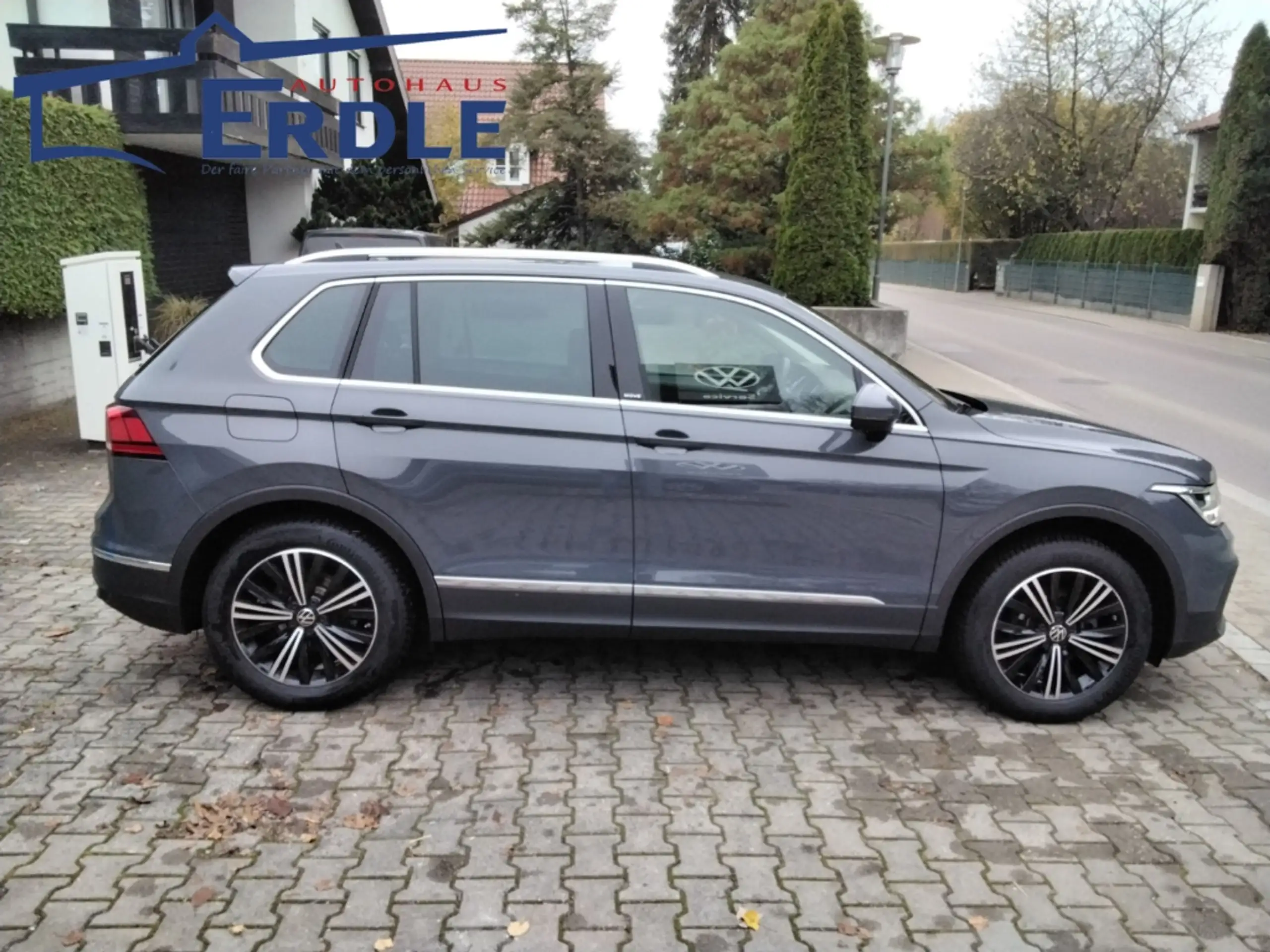 Volkswagen - Tiguan