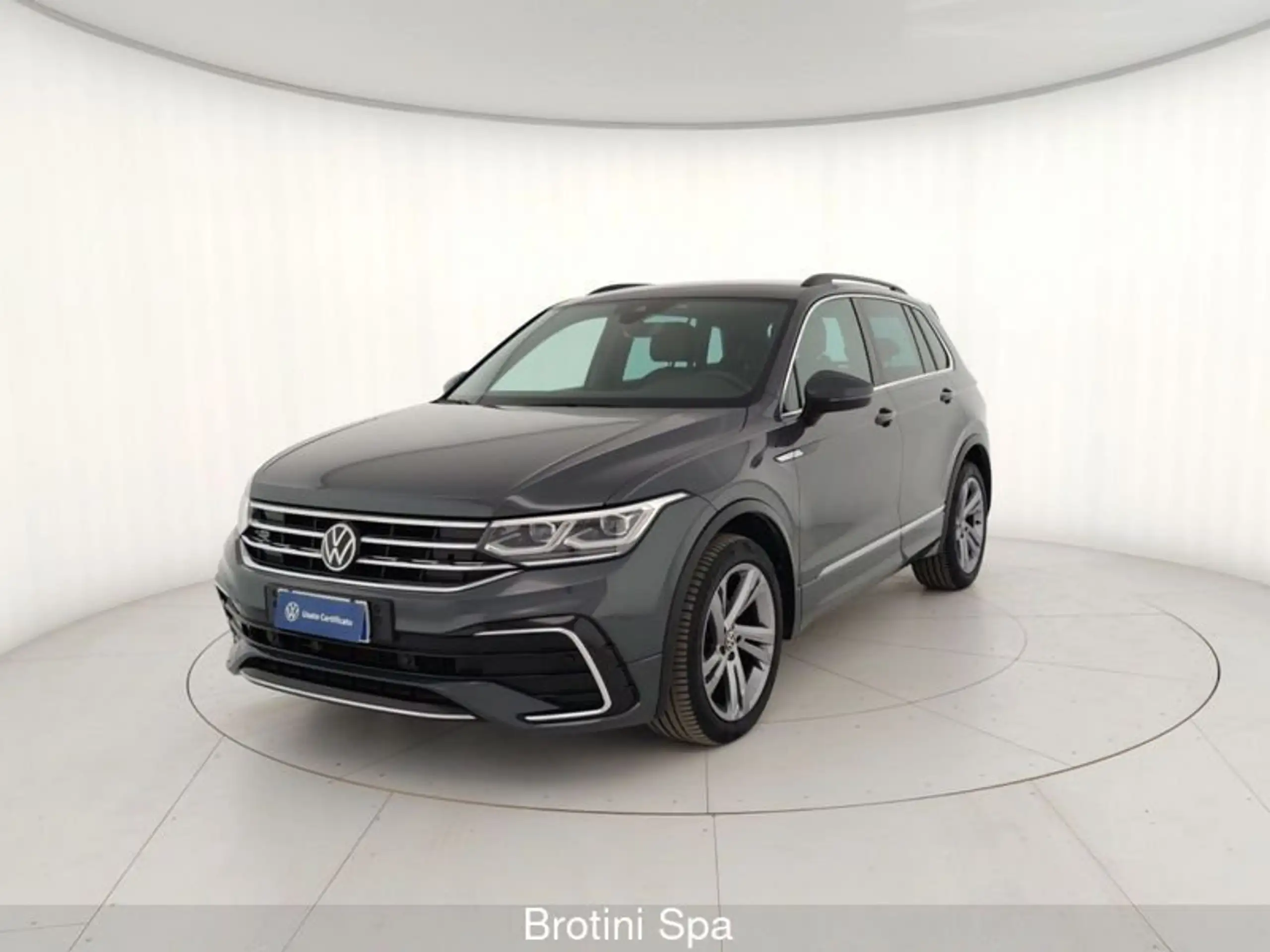 Volkswagen - Tiguan