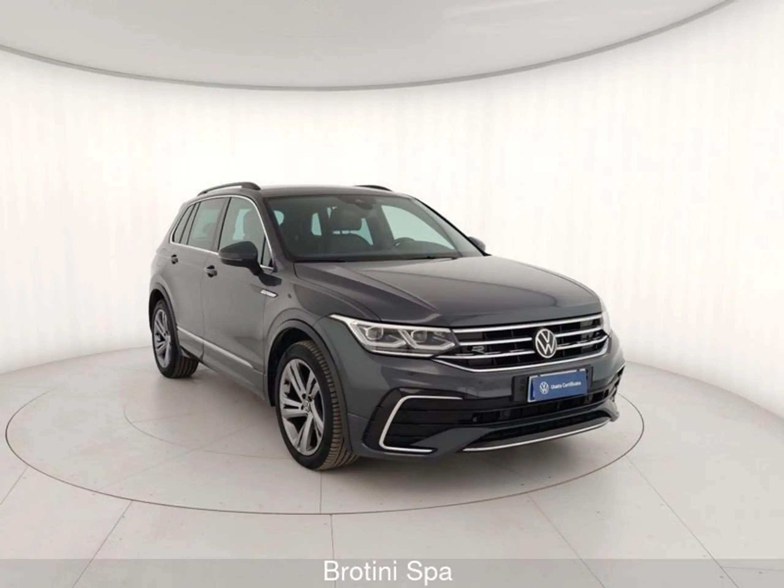 Volkswagen - Tiguan