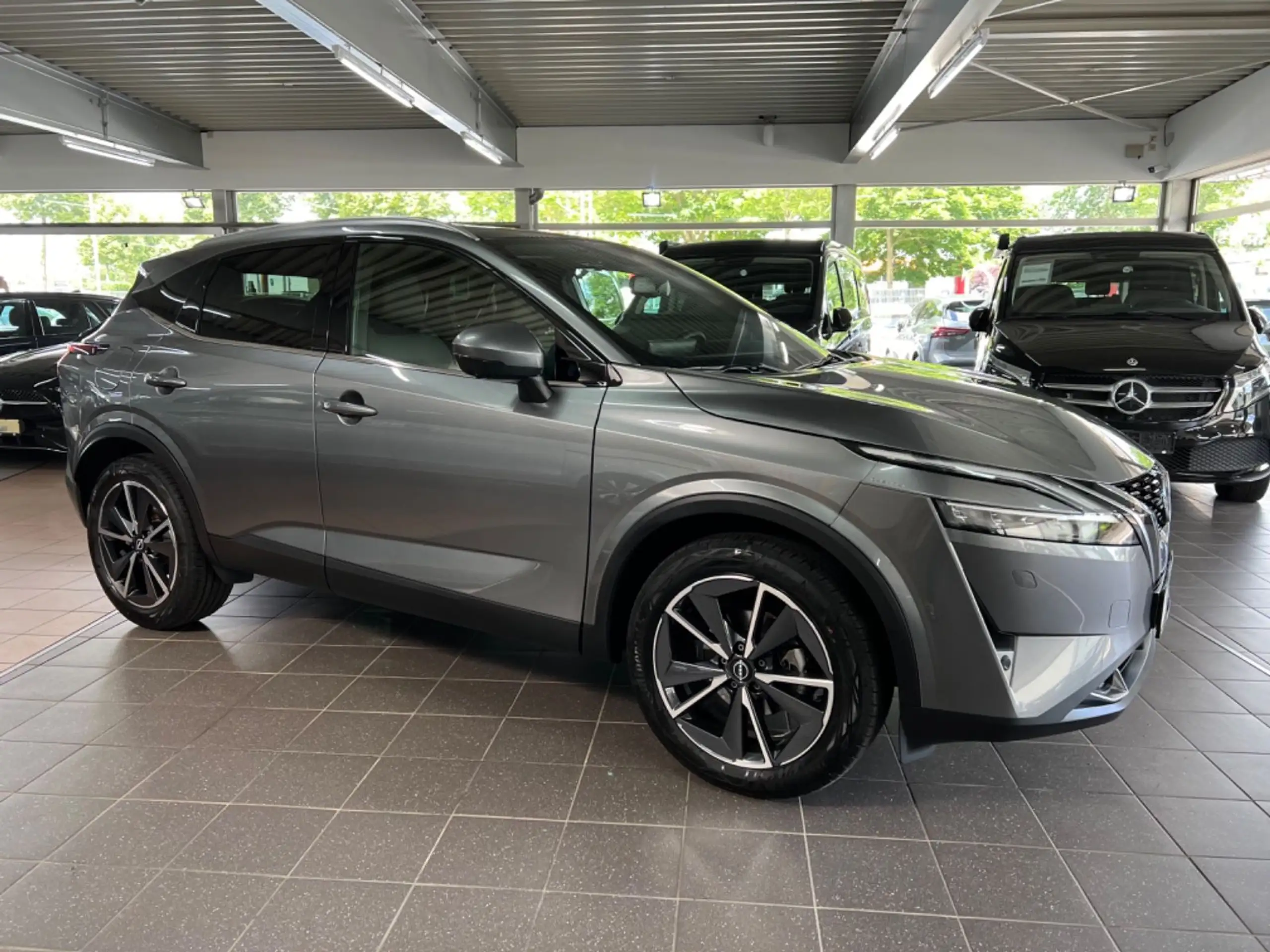 Nissan - Qashqai