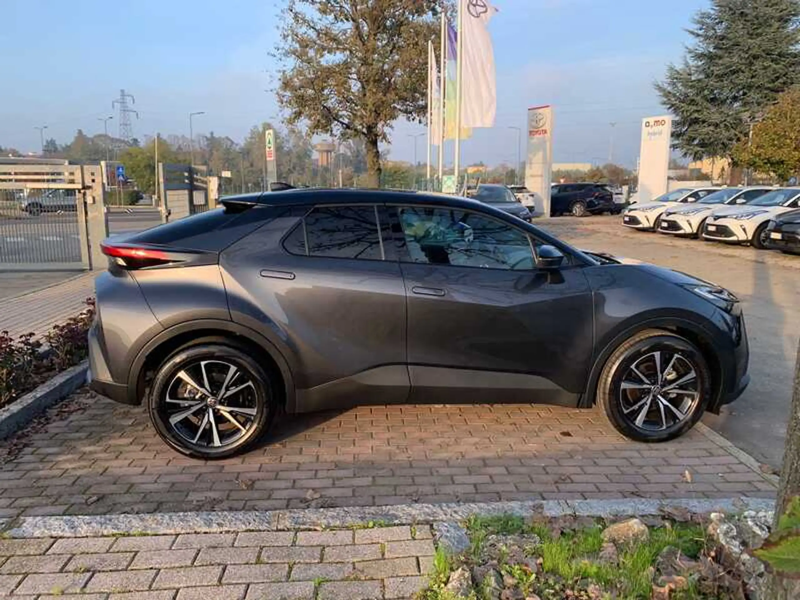 Toyota - C-HR