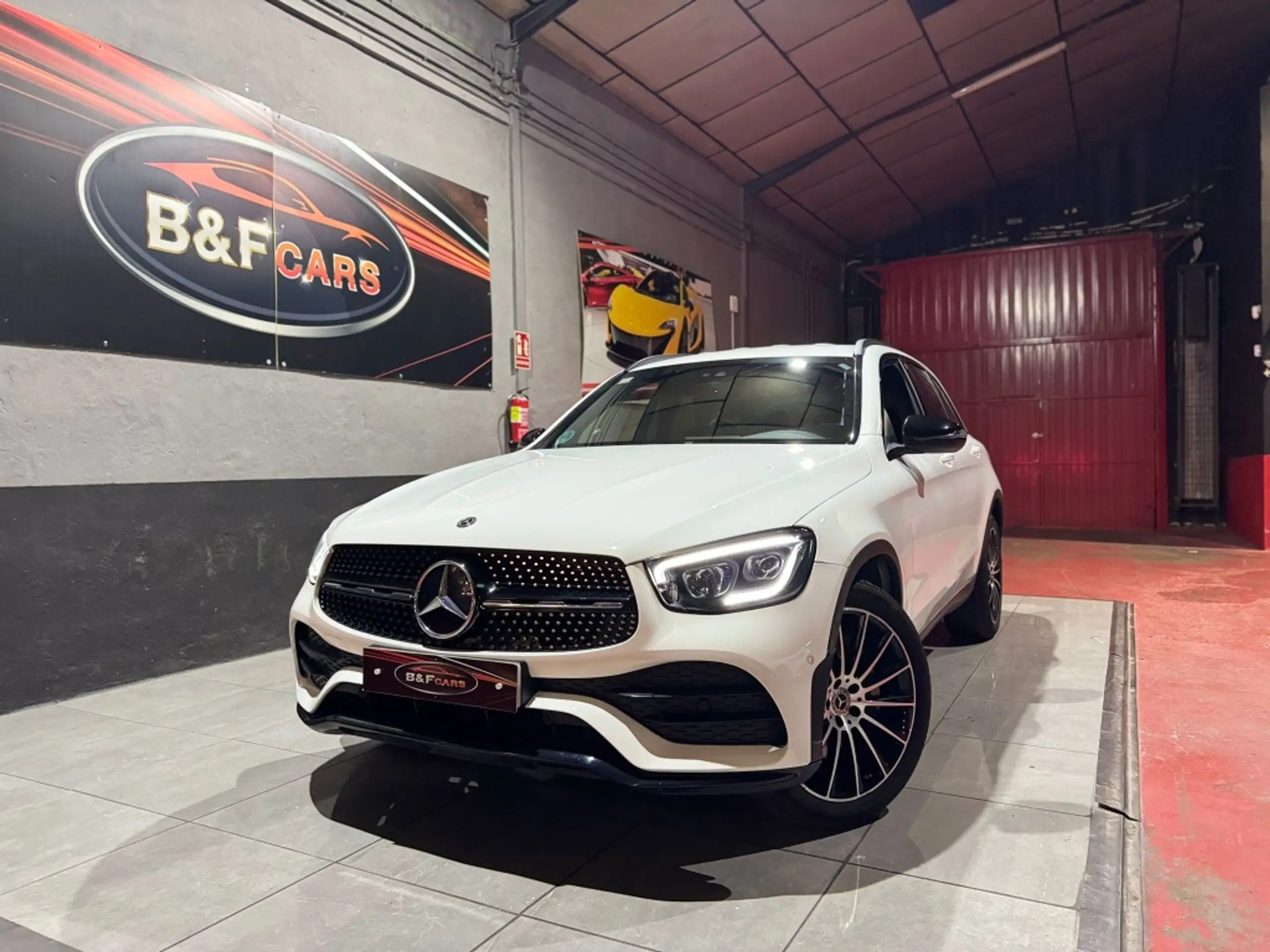 Mercedes-Benz - GLC 220