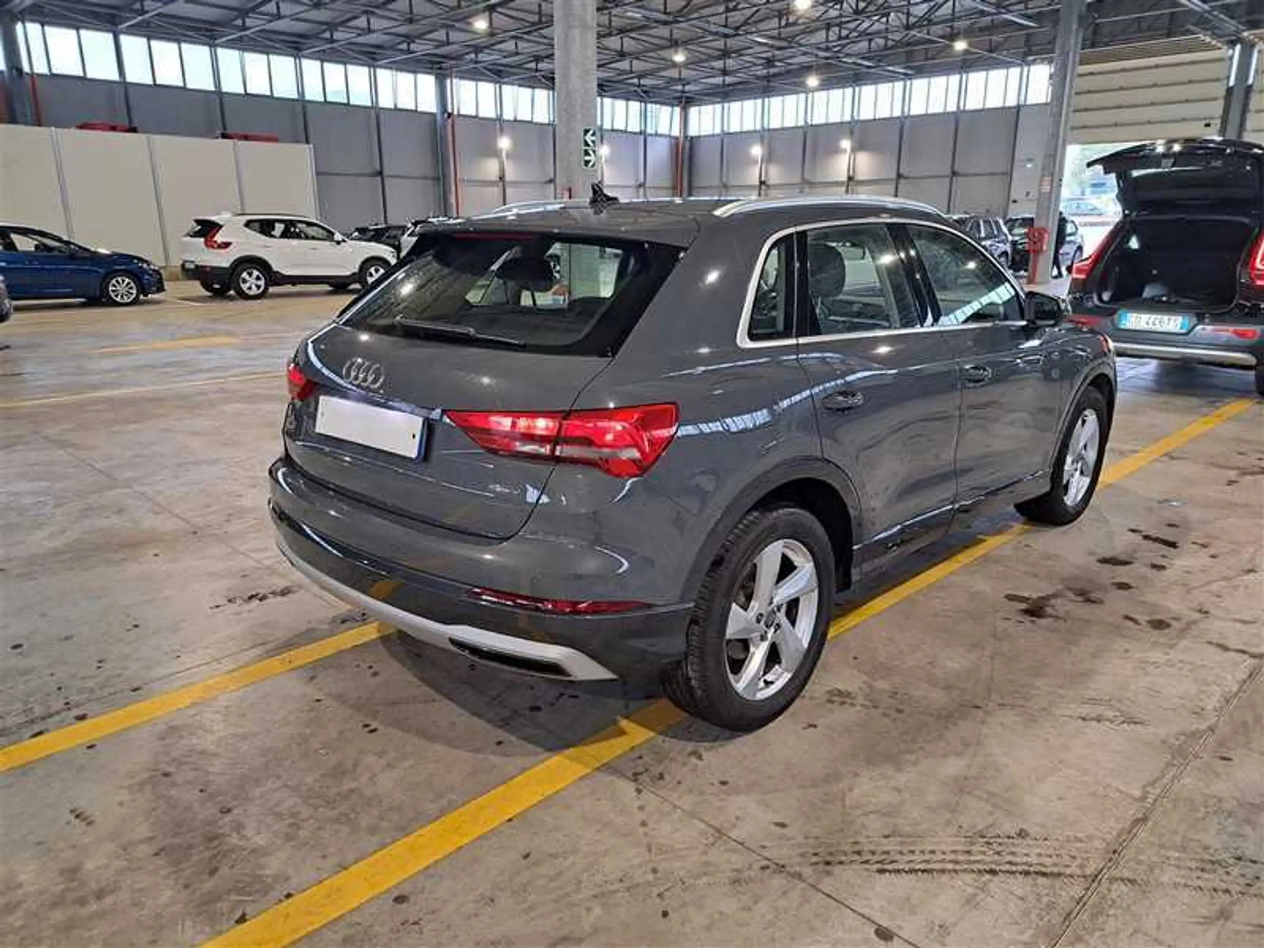 Audi - Q3