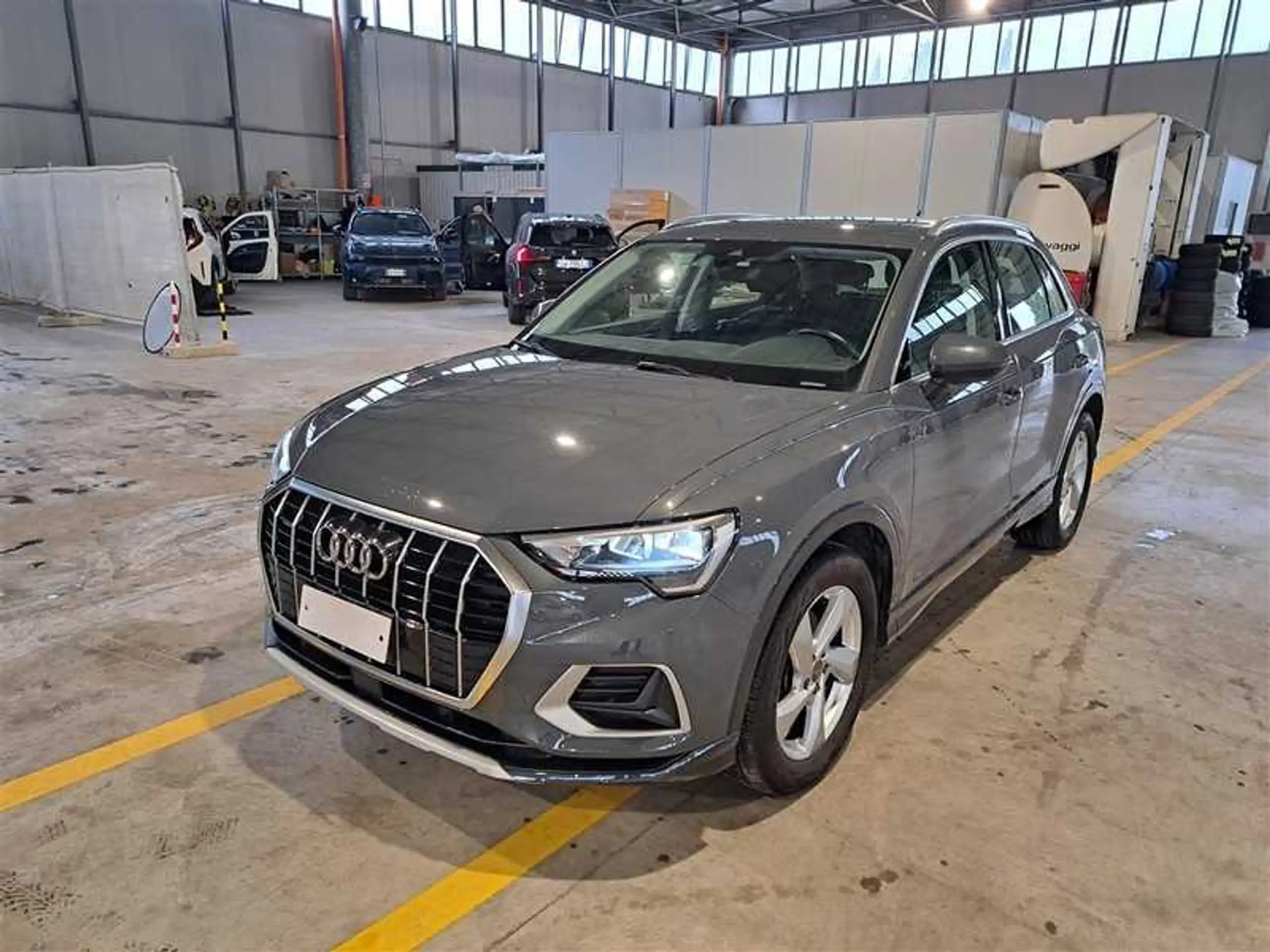 Audi - Q3