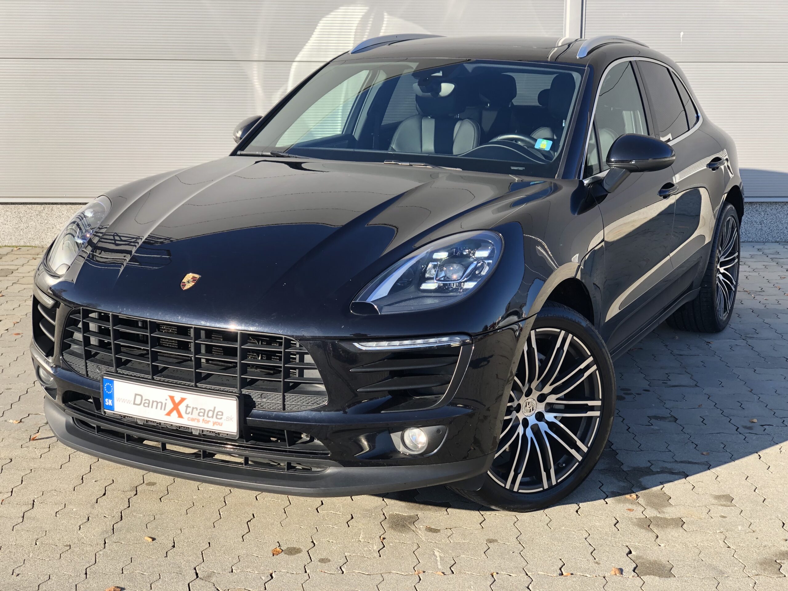 Porsche - Macan