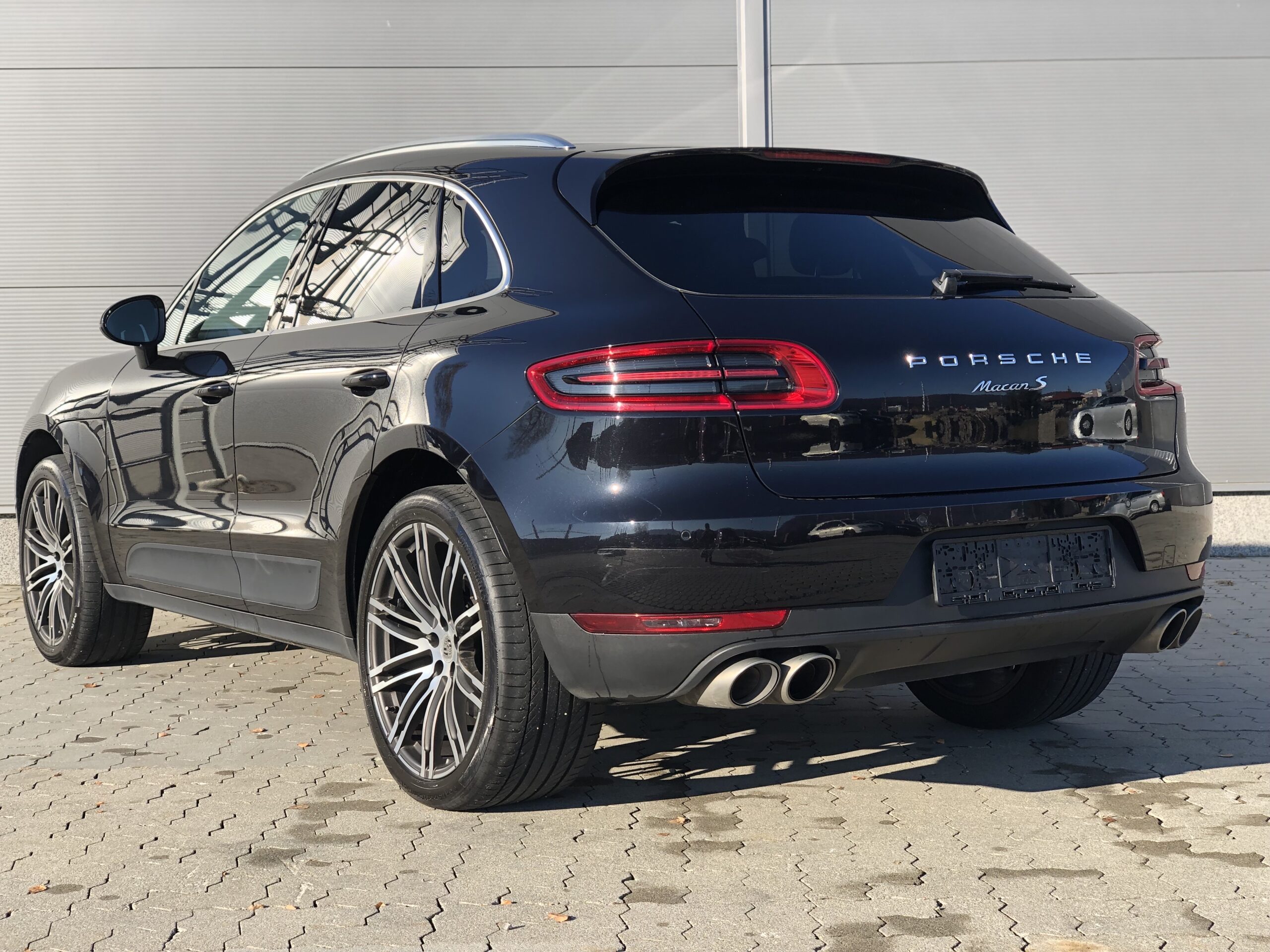 Porsche - Macan