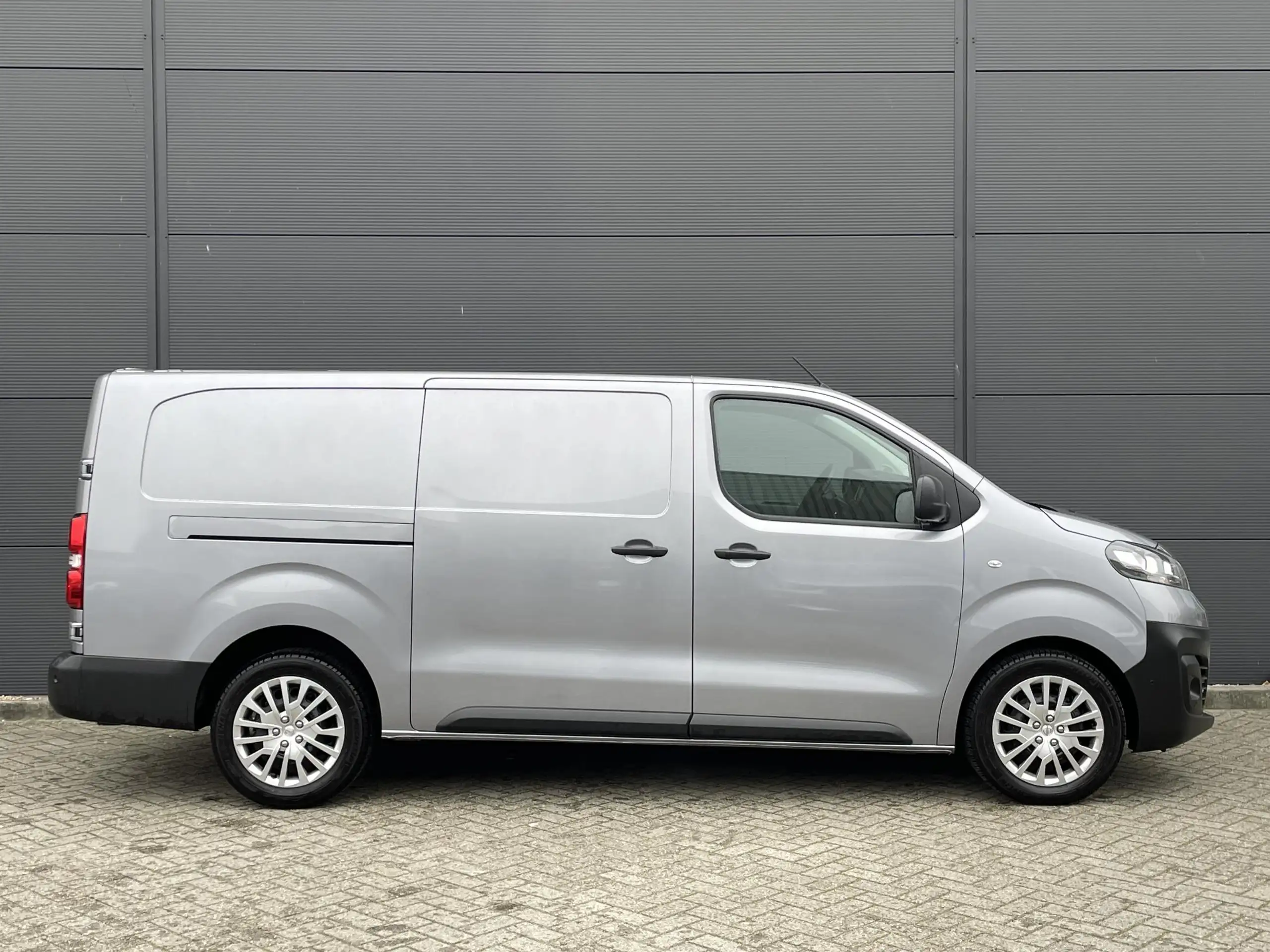 Opel - Vivaro