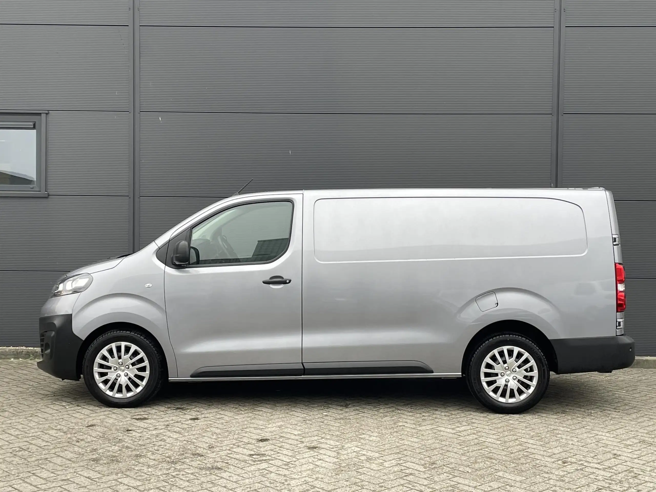 Opel - Vivaro