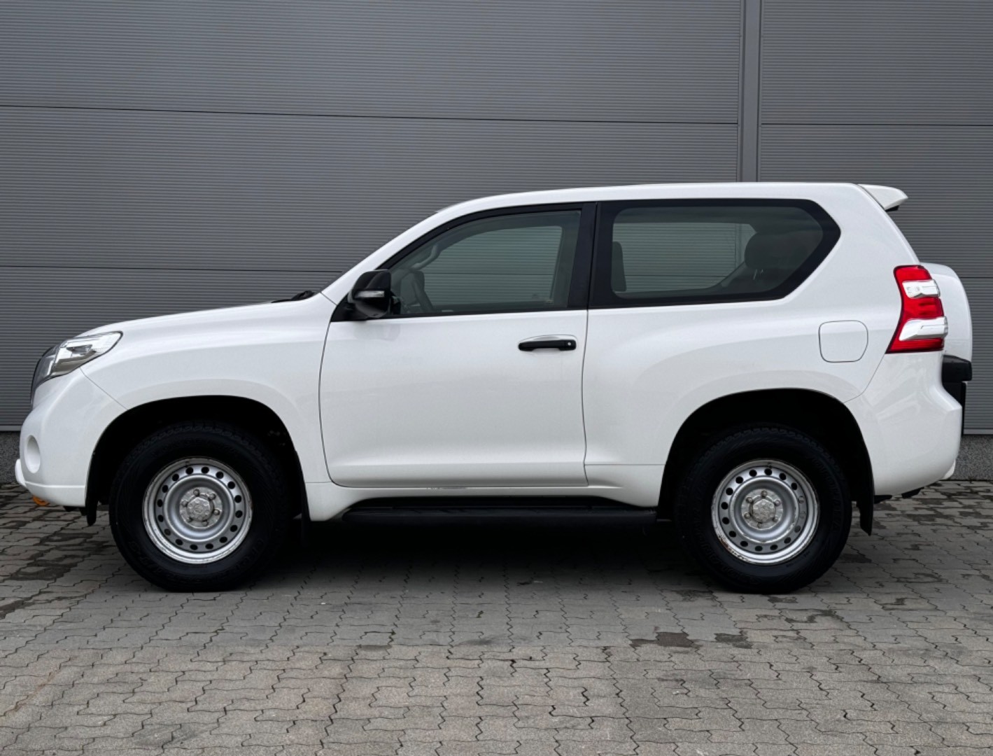 Toyota - Land Cruiser