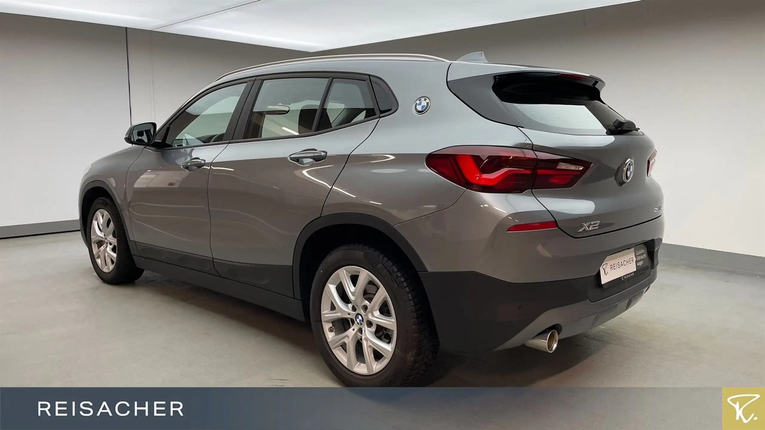 BMW - X2