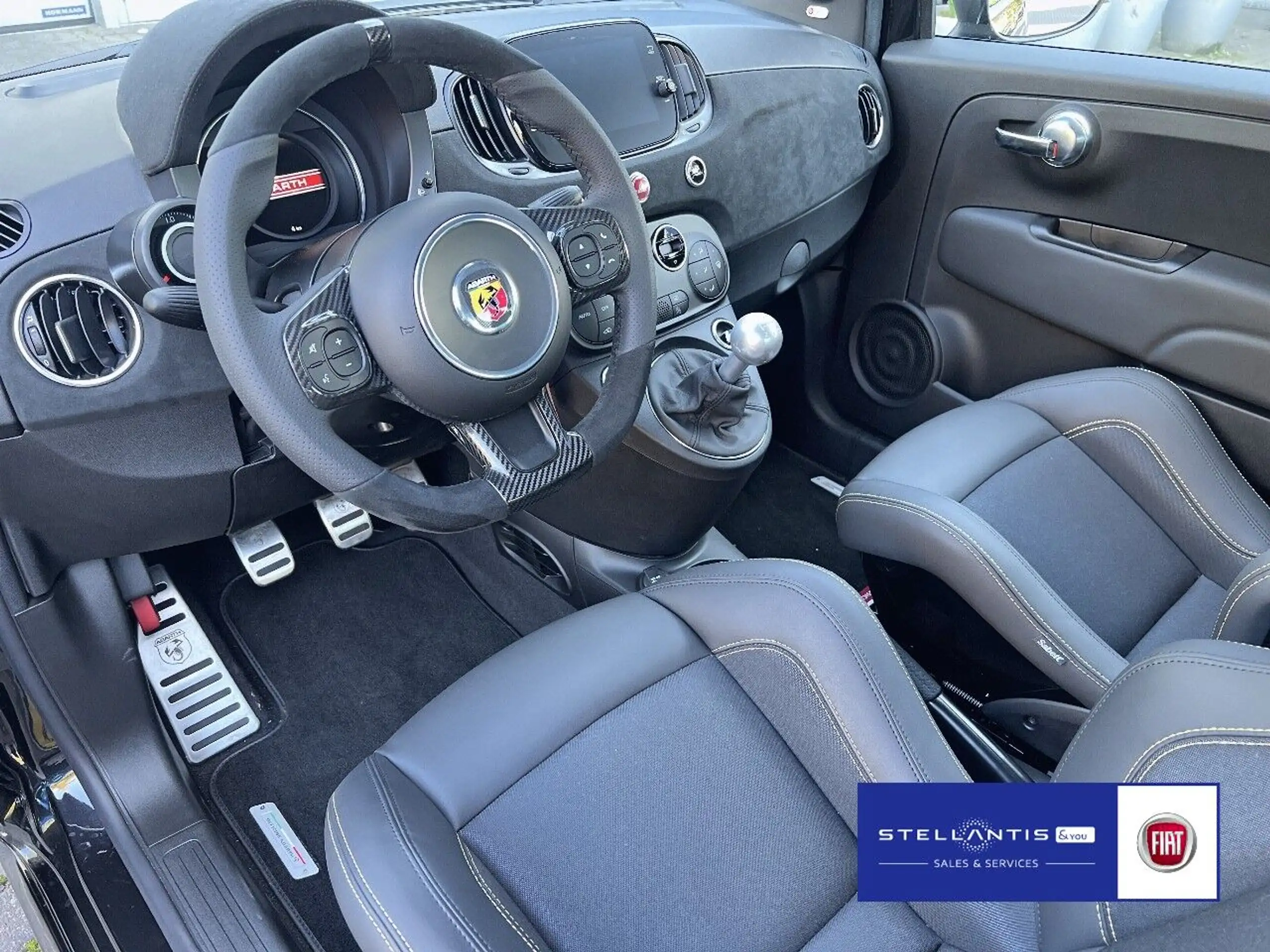 Abarth - 695