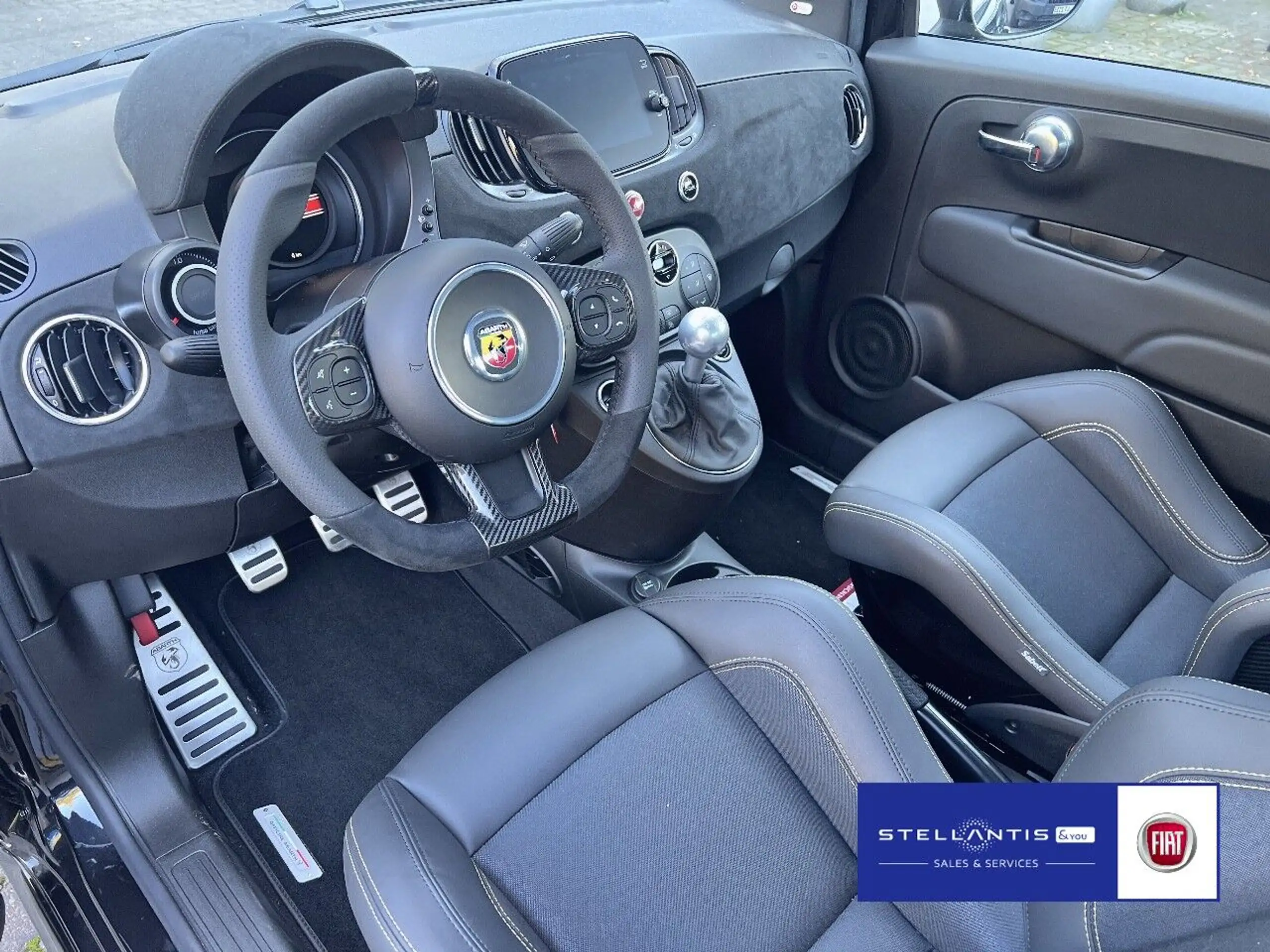 Abarth - 695