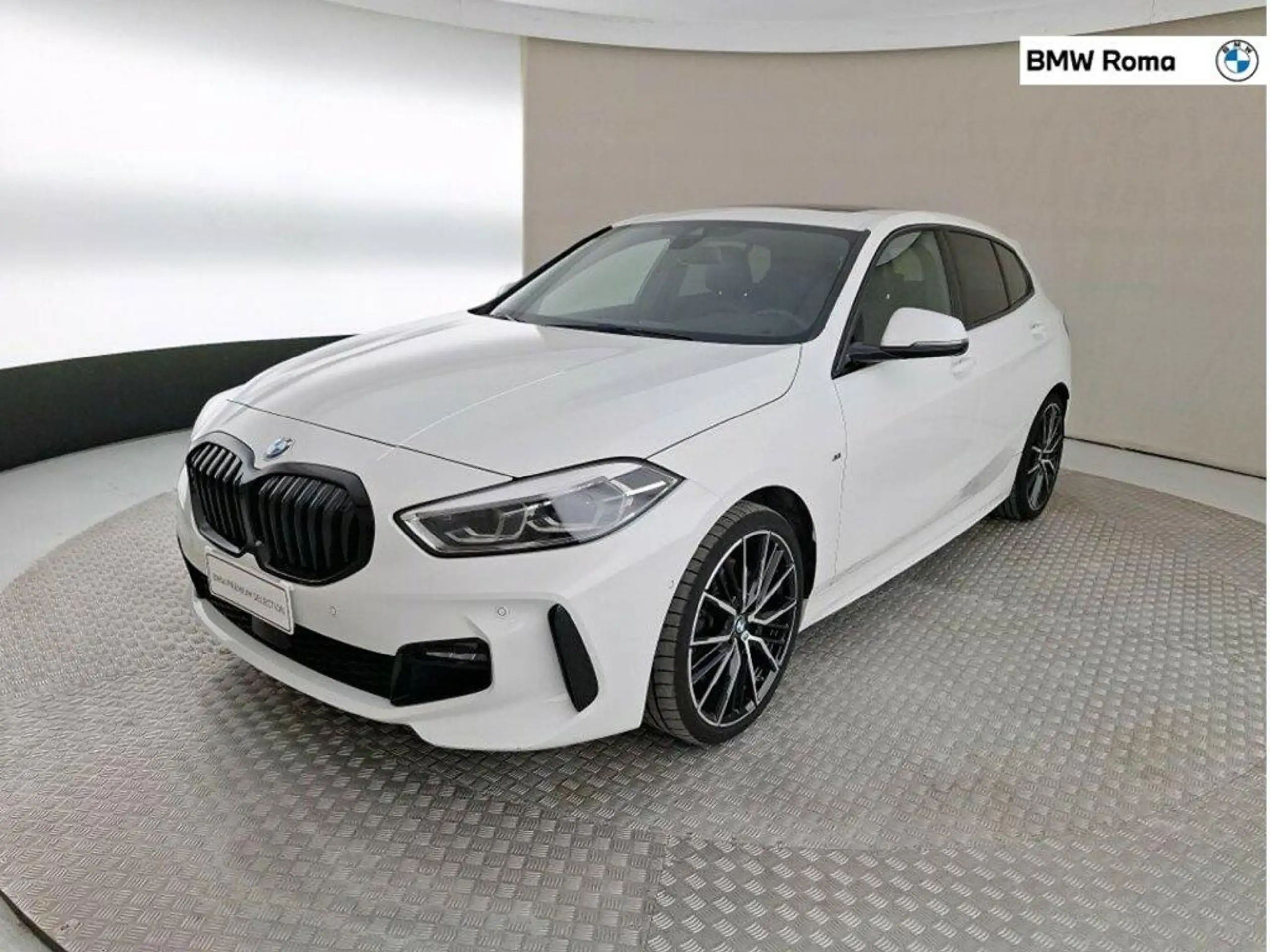 BMW 120 2021