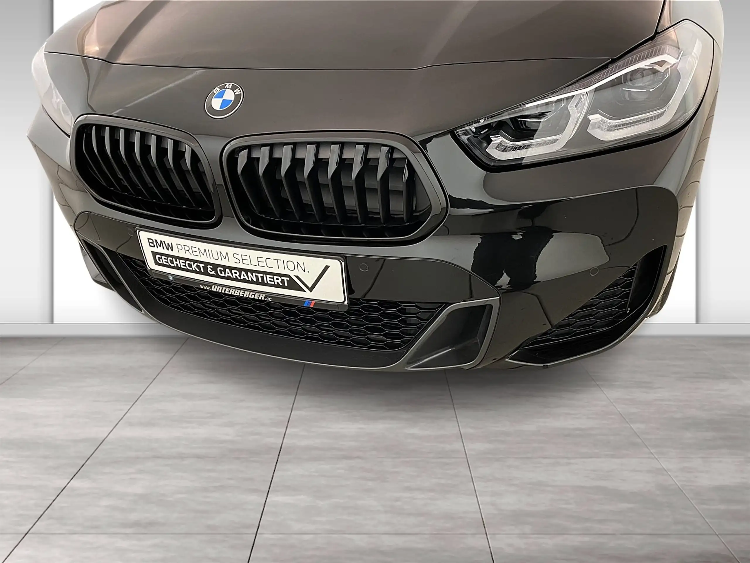 BMW - X2