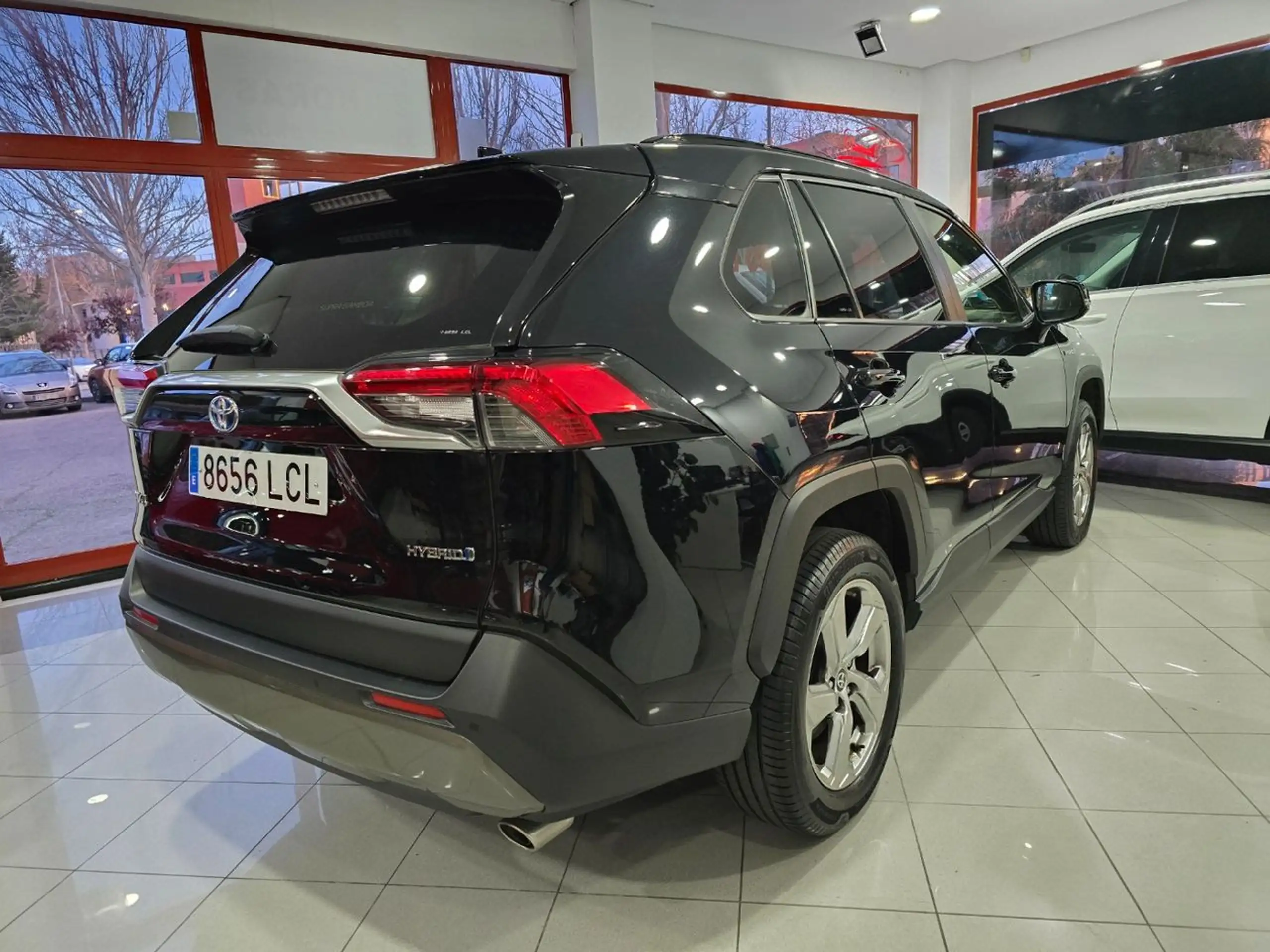 Toyota - RAV 4