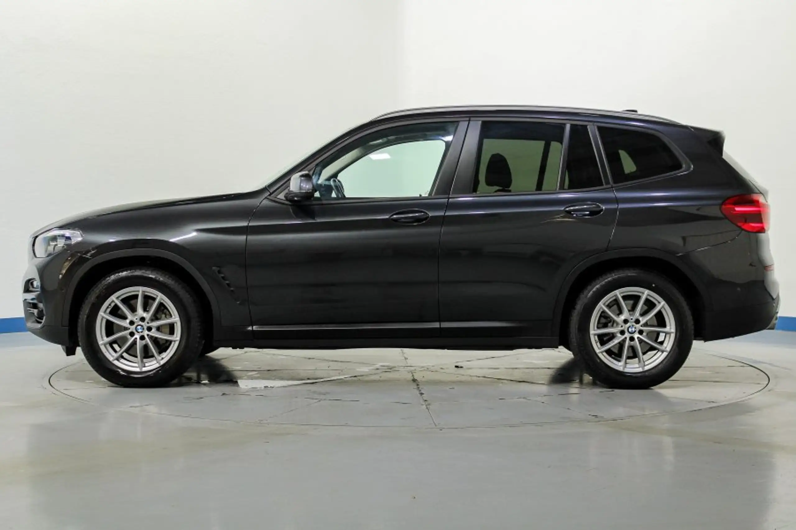 BMW - X3