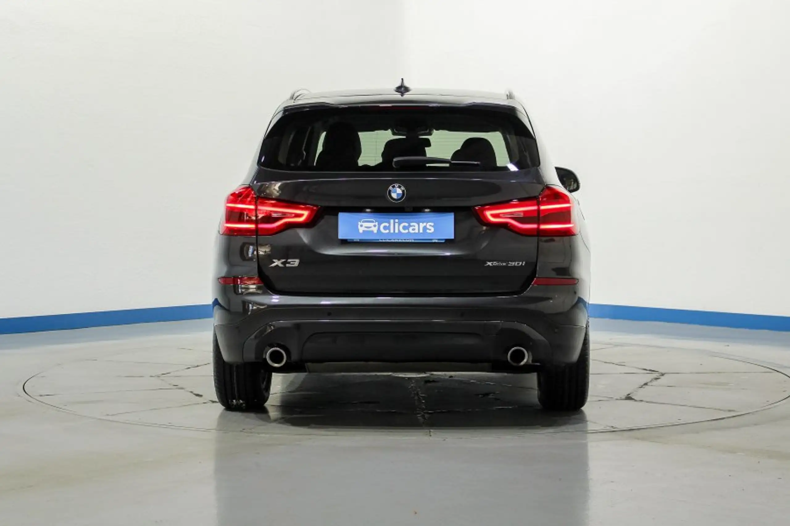 BMW - X3