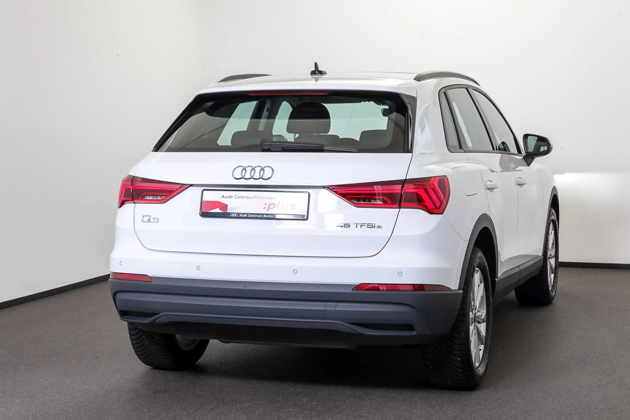 Audi - Q3