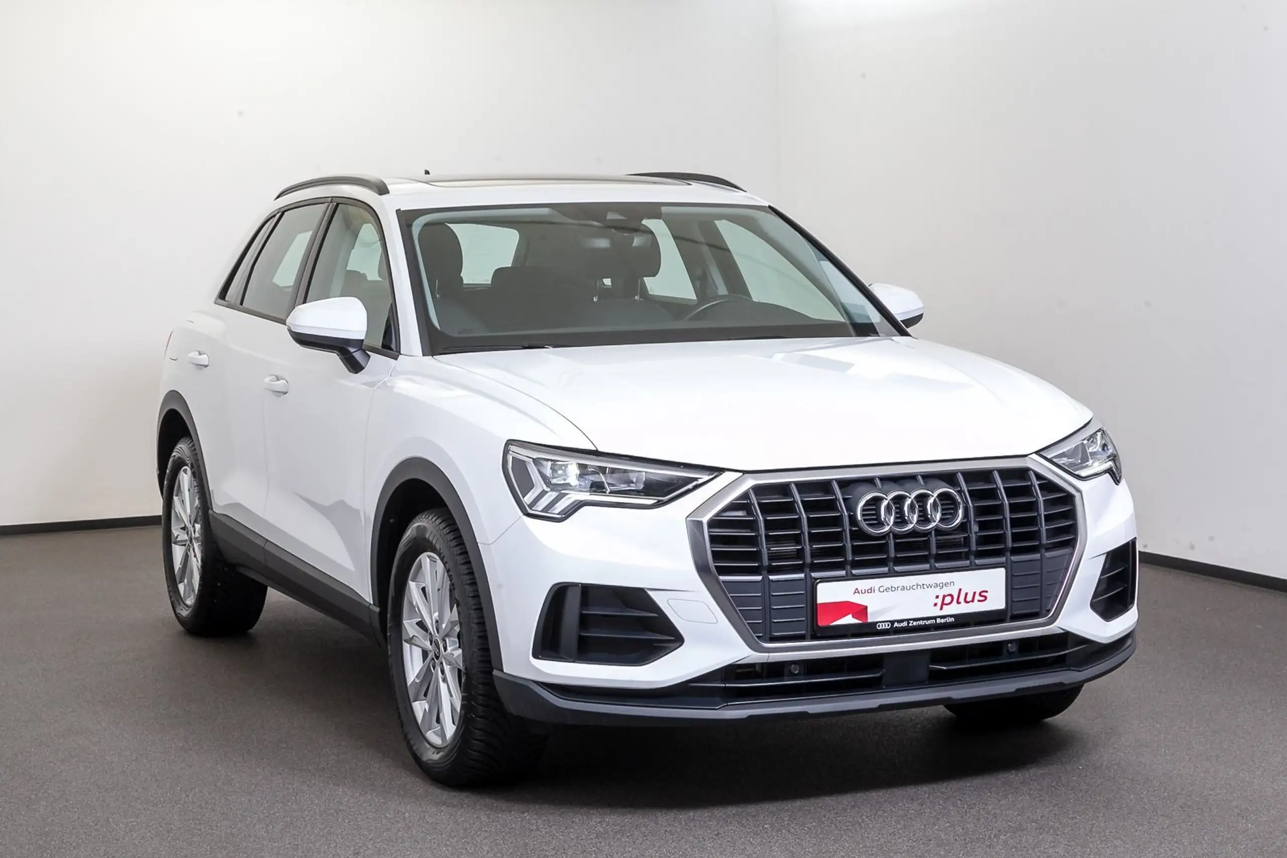 Audi - Q3