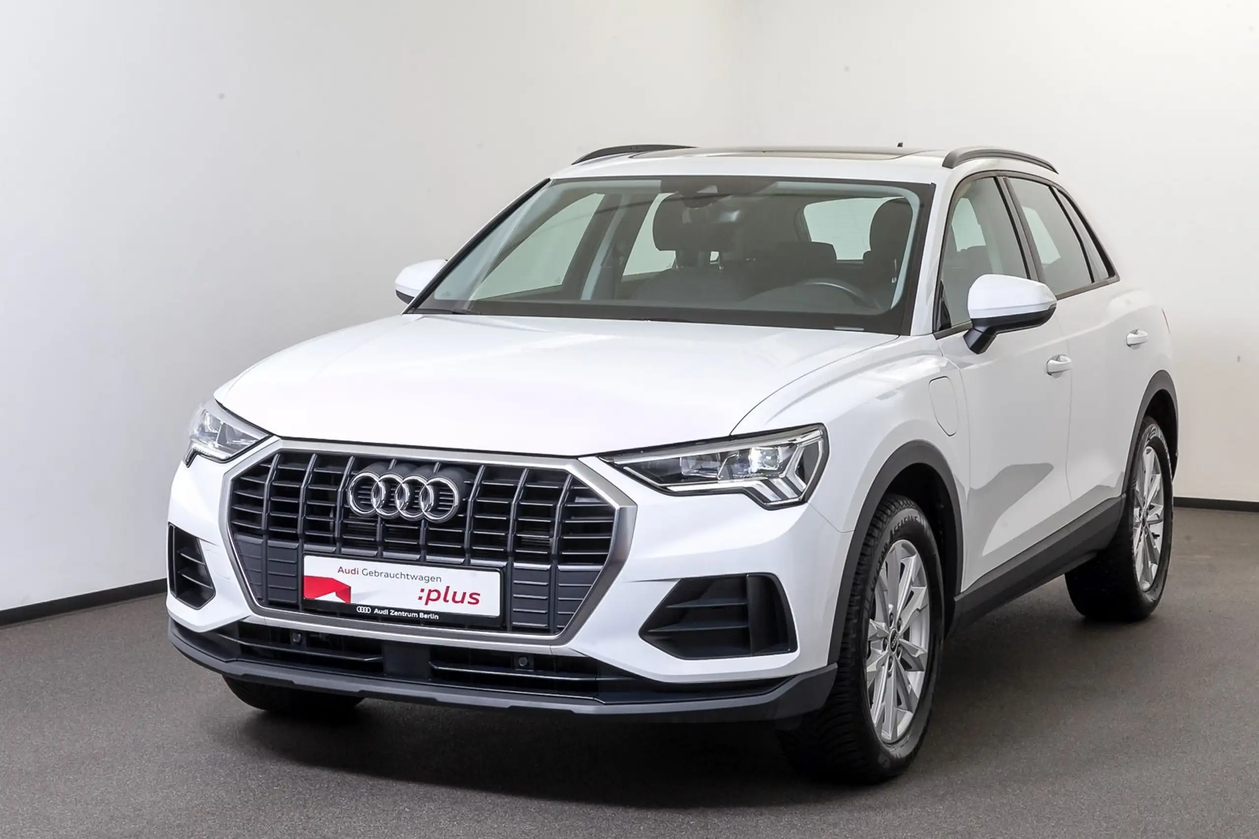 Audi - Q3