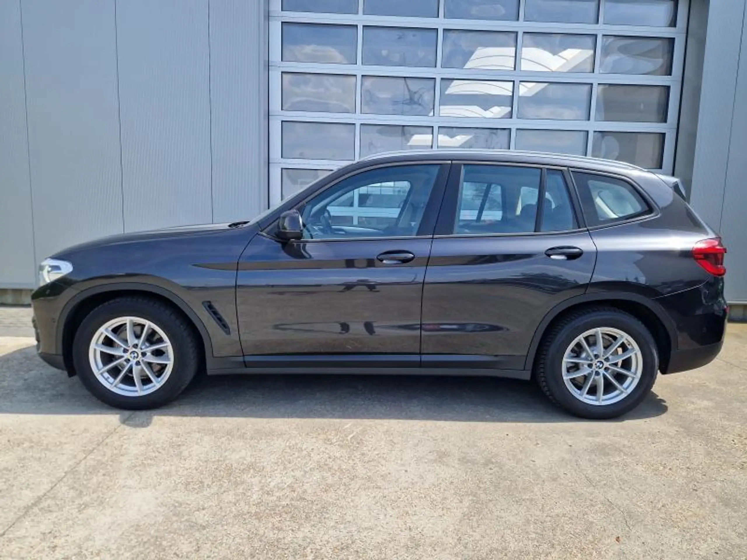 BMW - X3