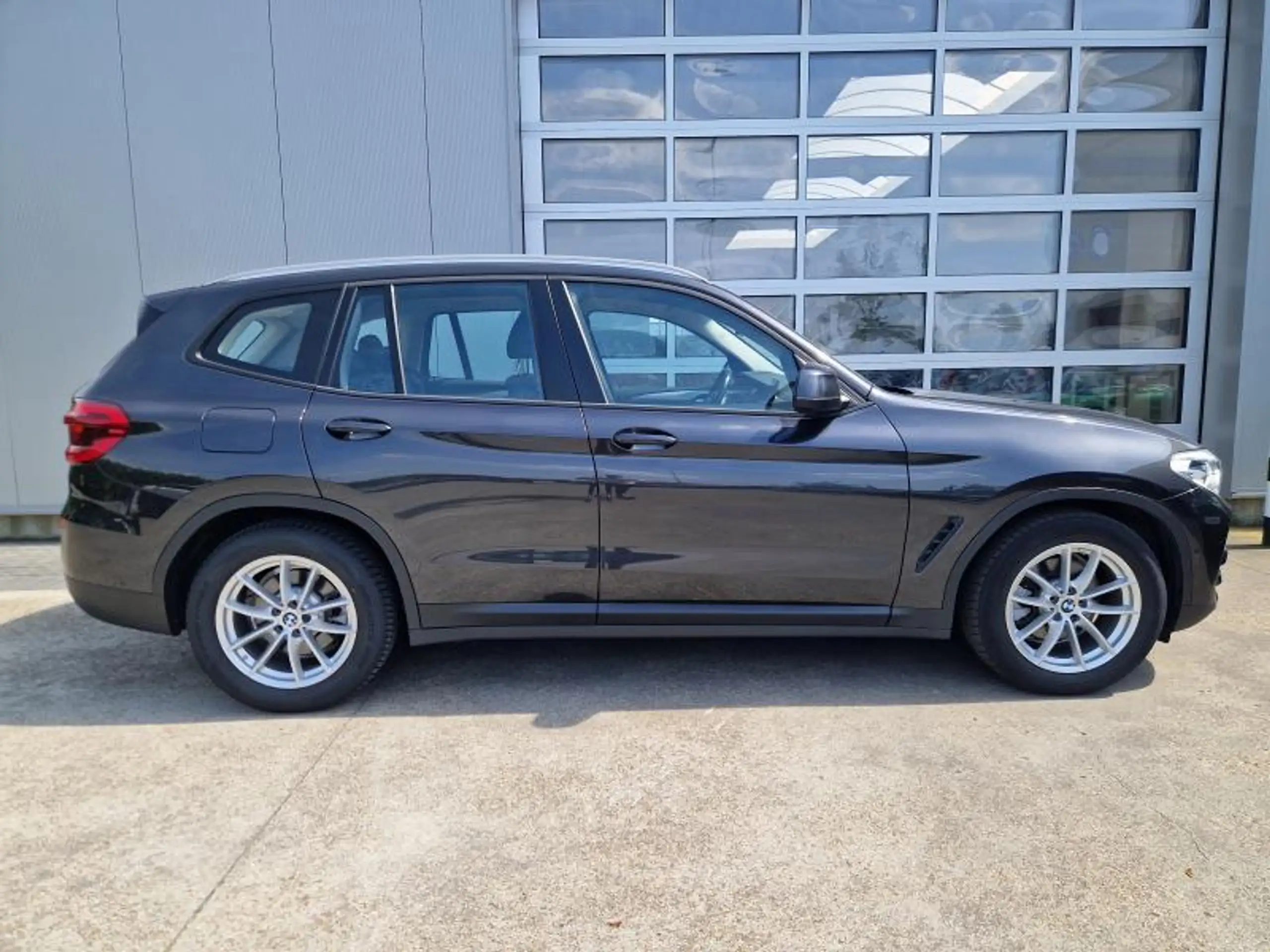 BMW - X3