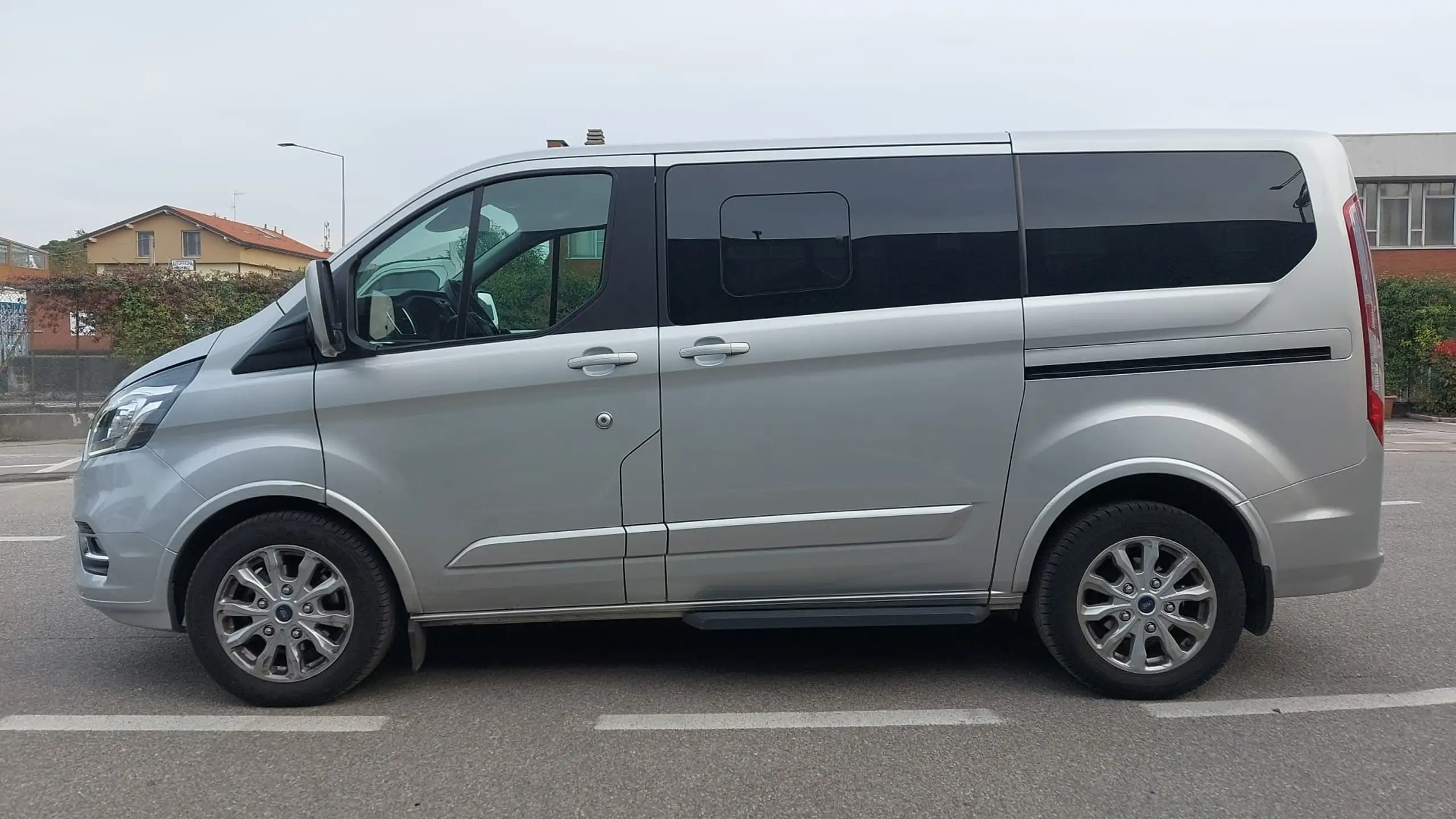 Ford - Tourneo Custom