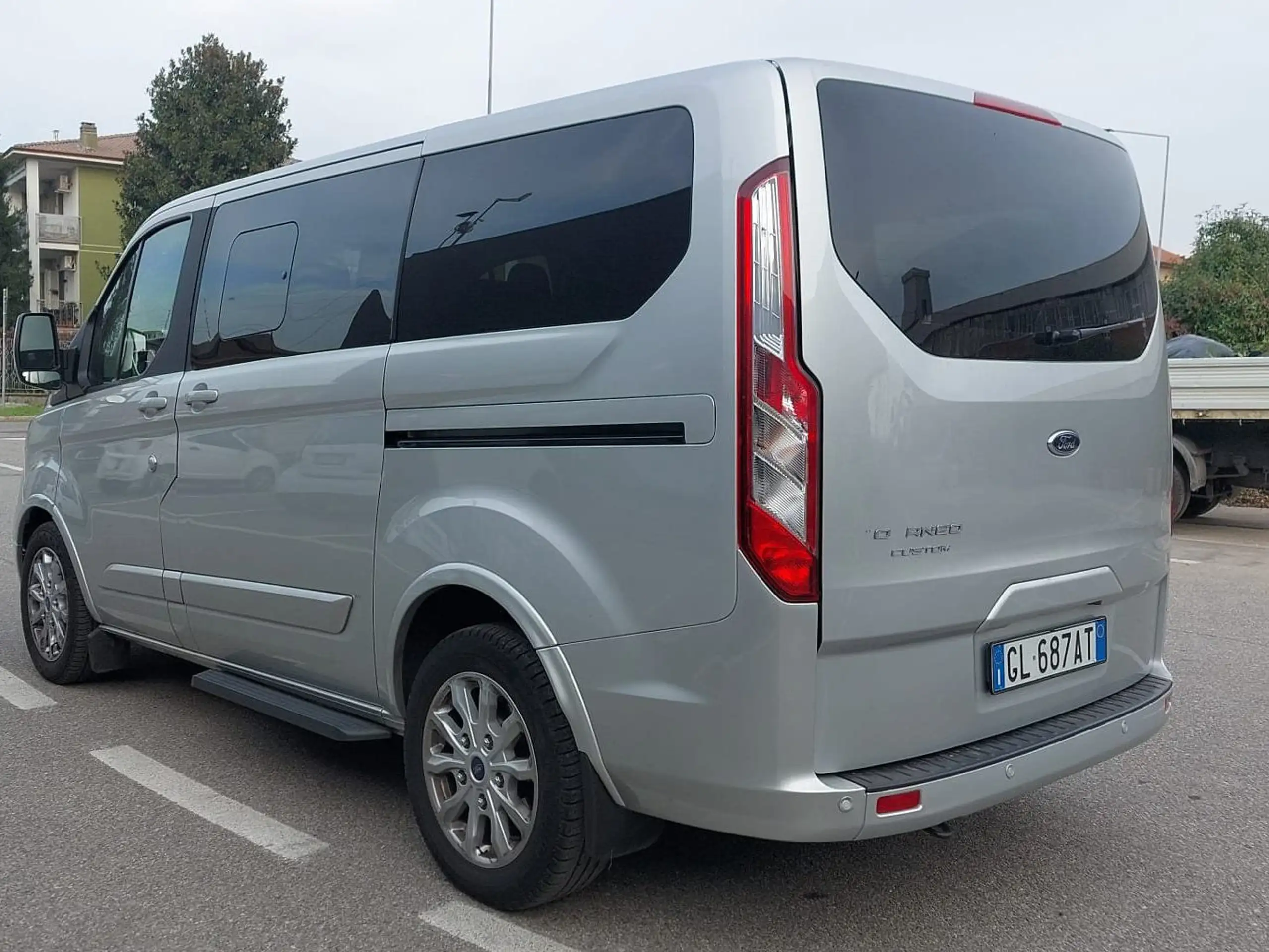 Ford - Tourneo Custom