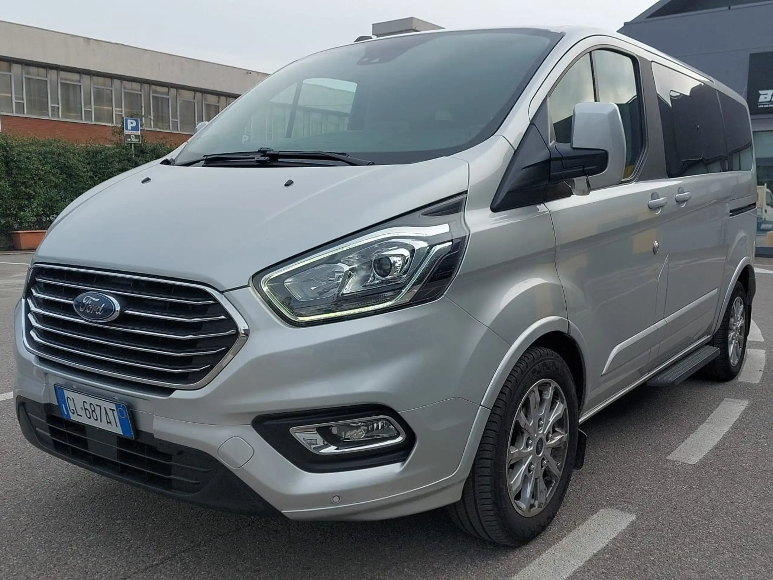 Ford - Tourneo Custom