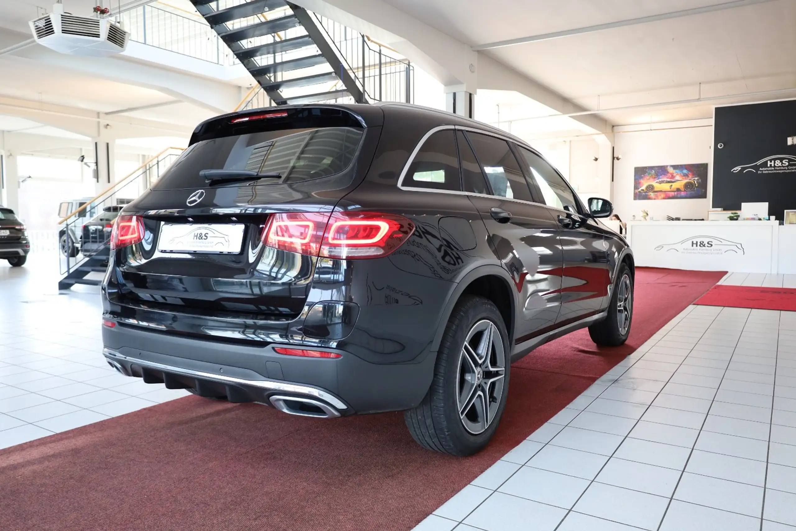 Mercedes-Benz - GLC 300