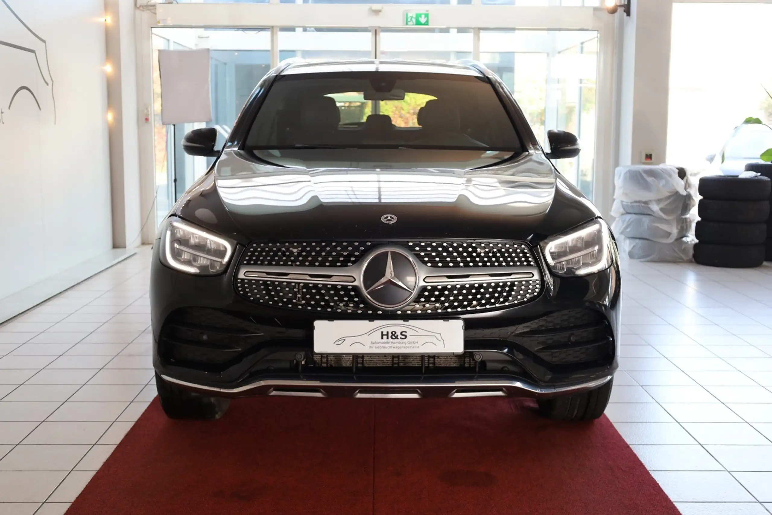 Mercedes-Benz - GLC 300