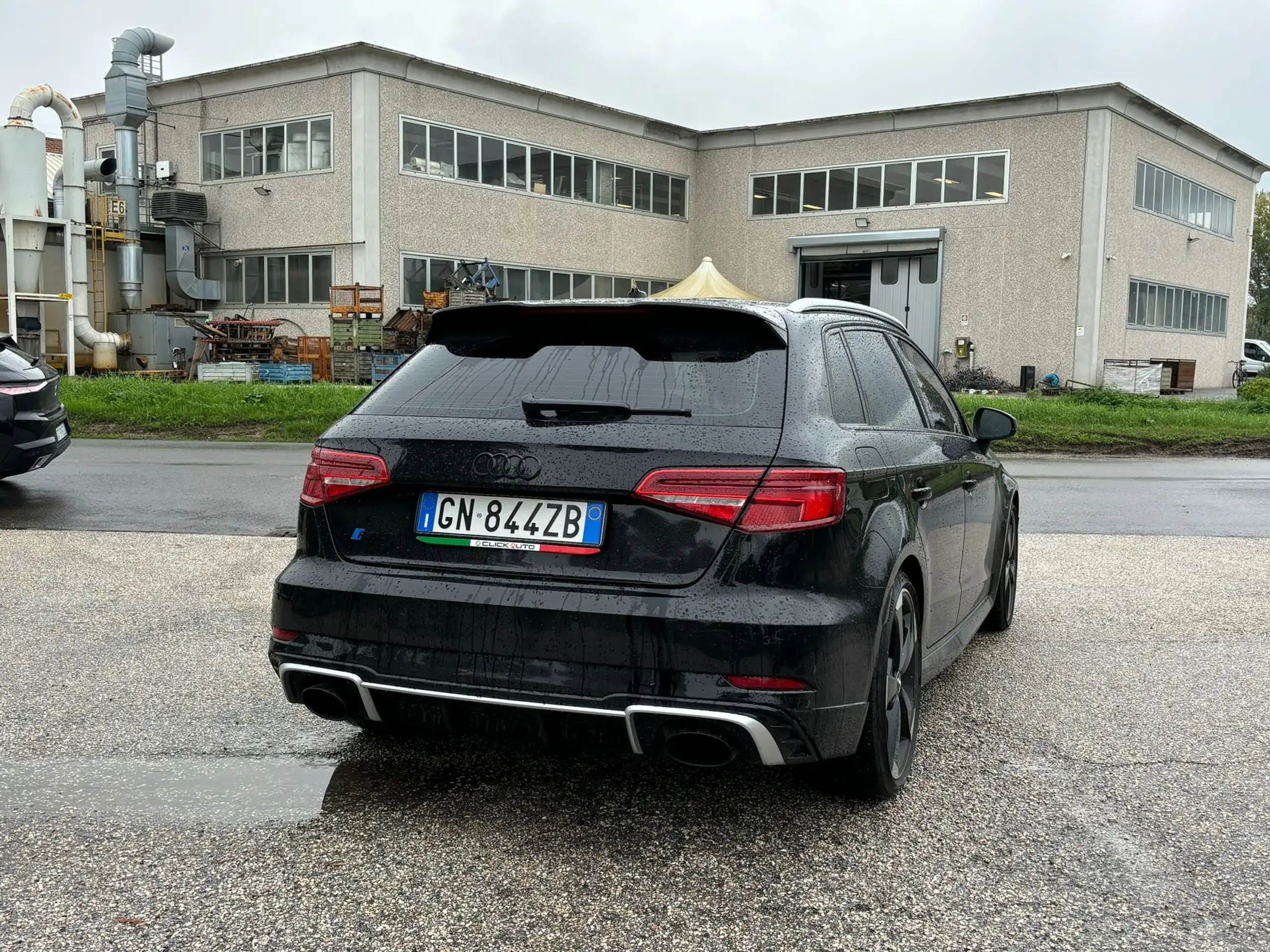 Audi - RS3