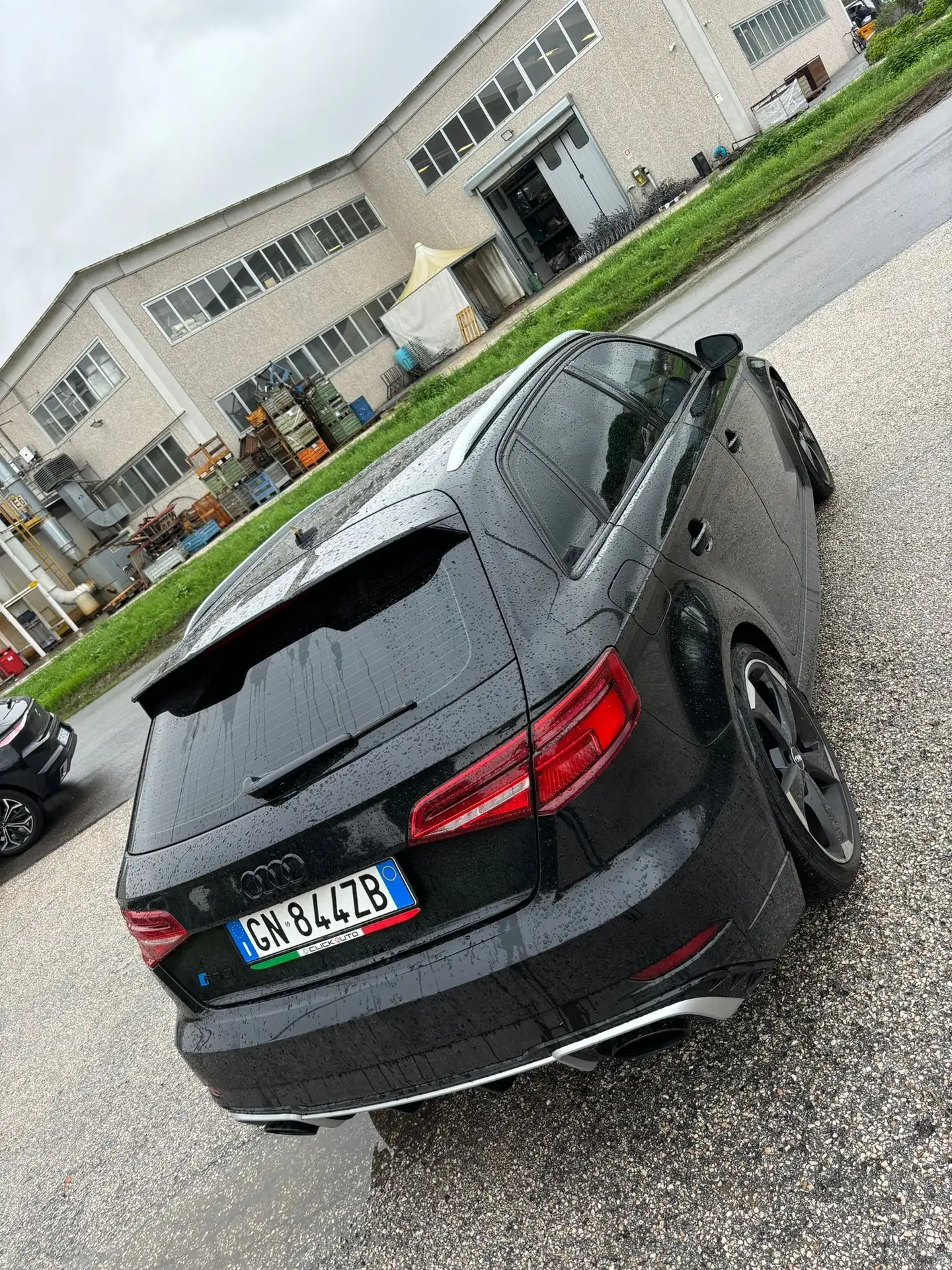 Audi - RS3