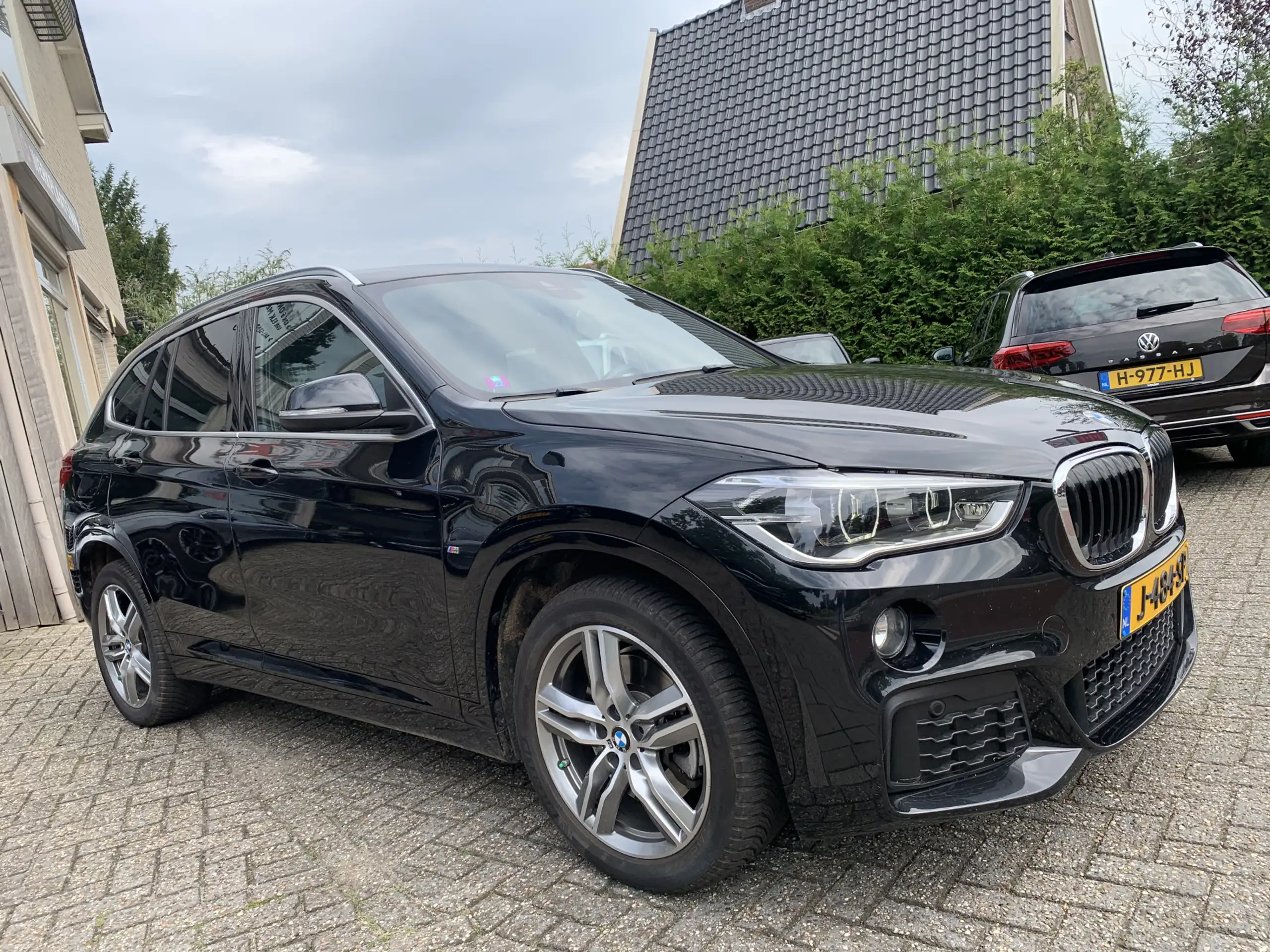 BMW - X1