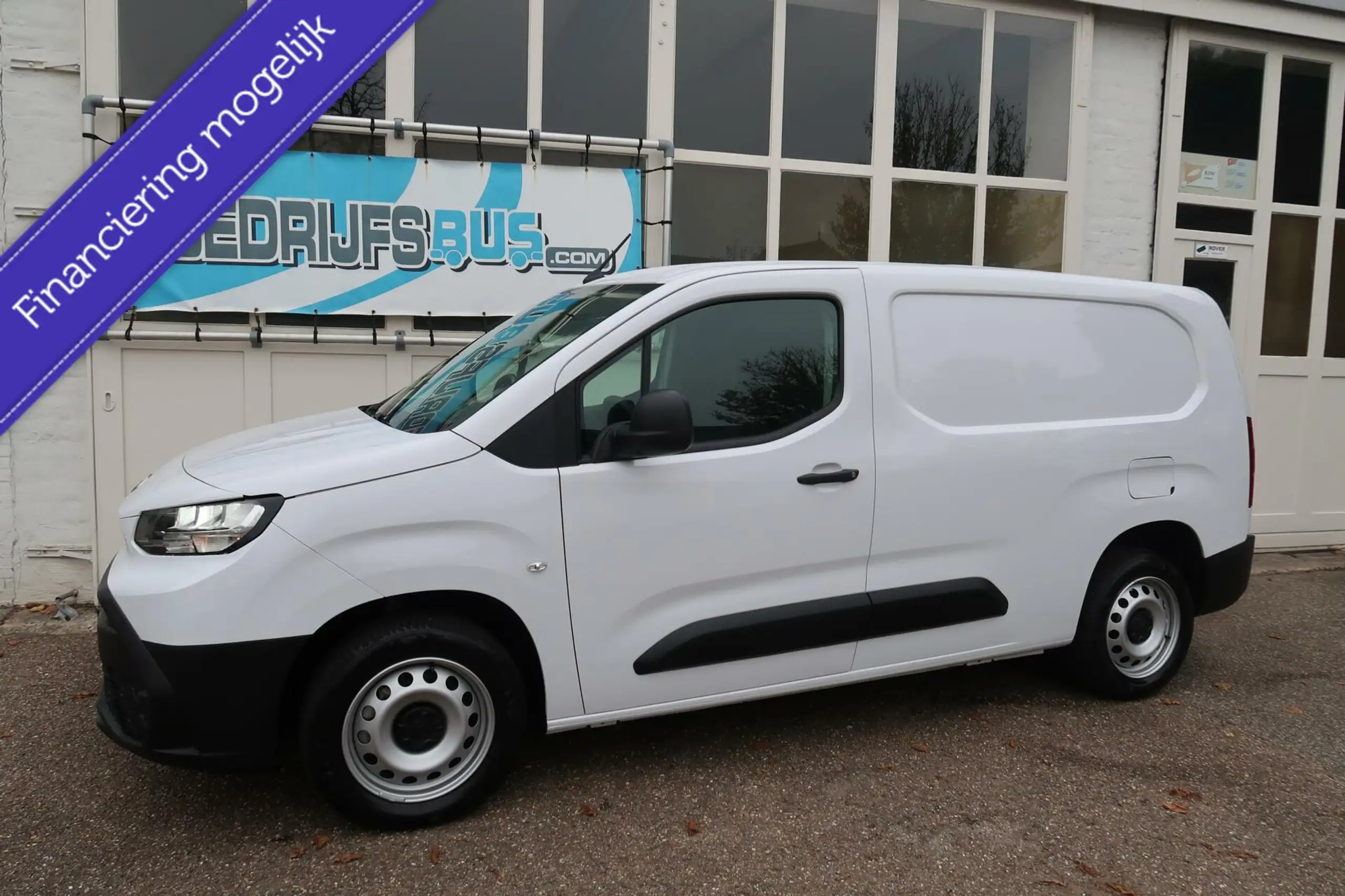 Toyota Proace City 2024