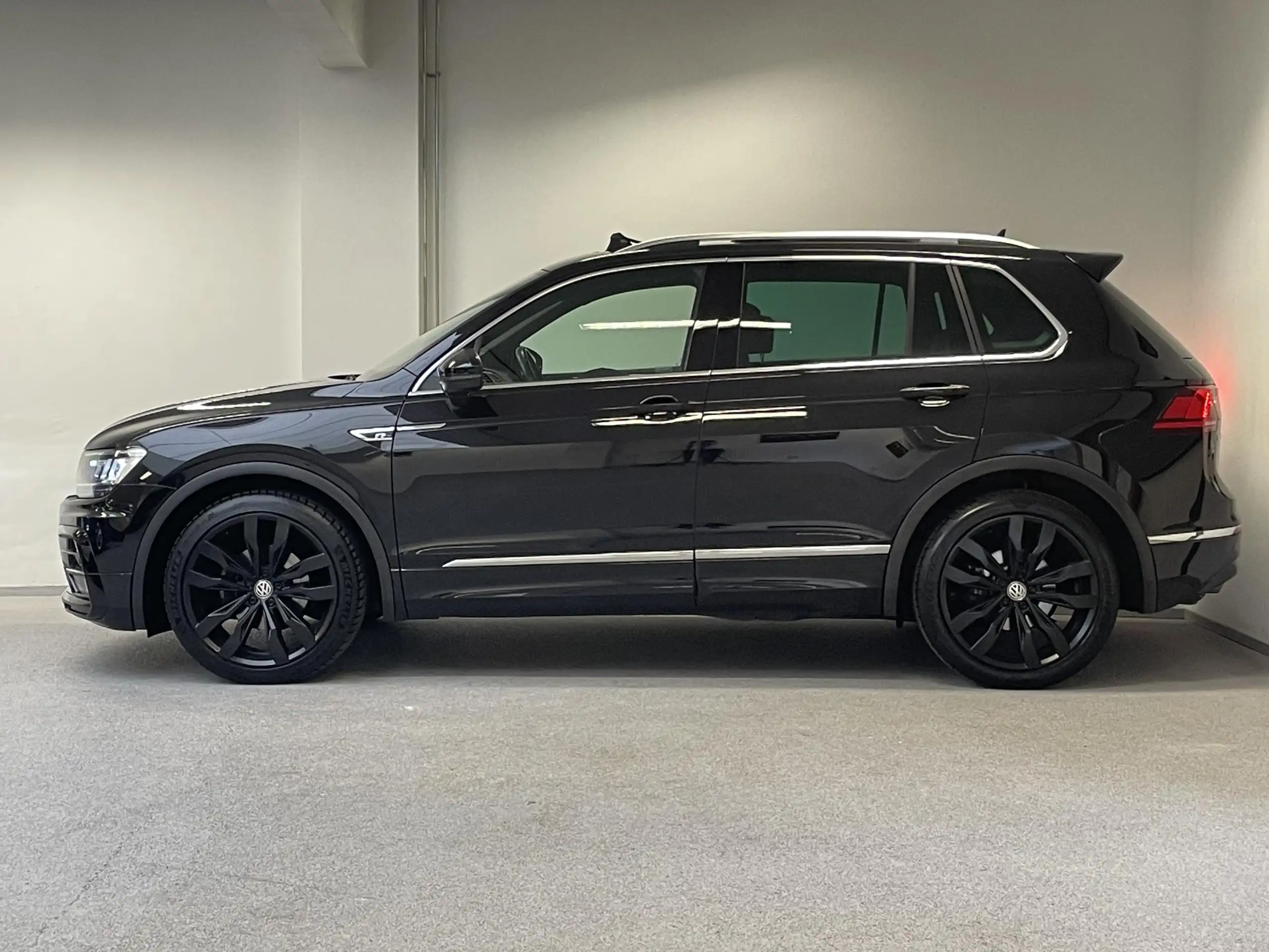 Volkswagen - Tiguan