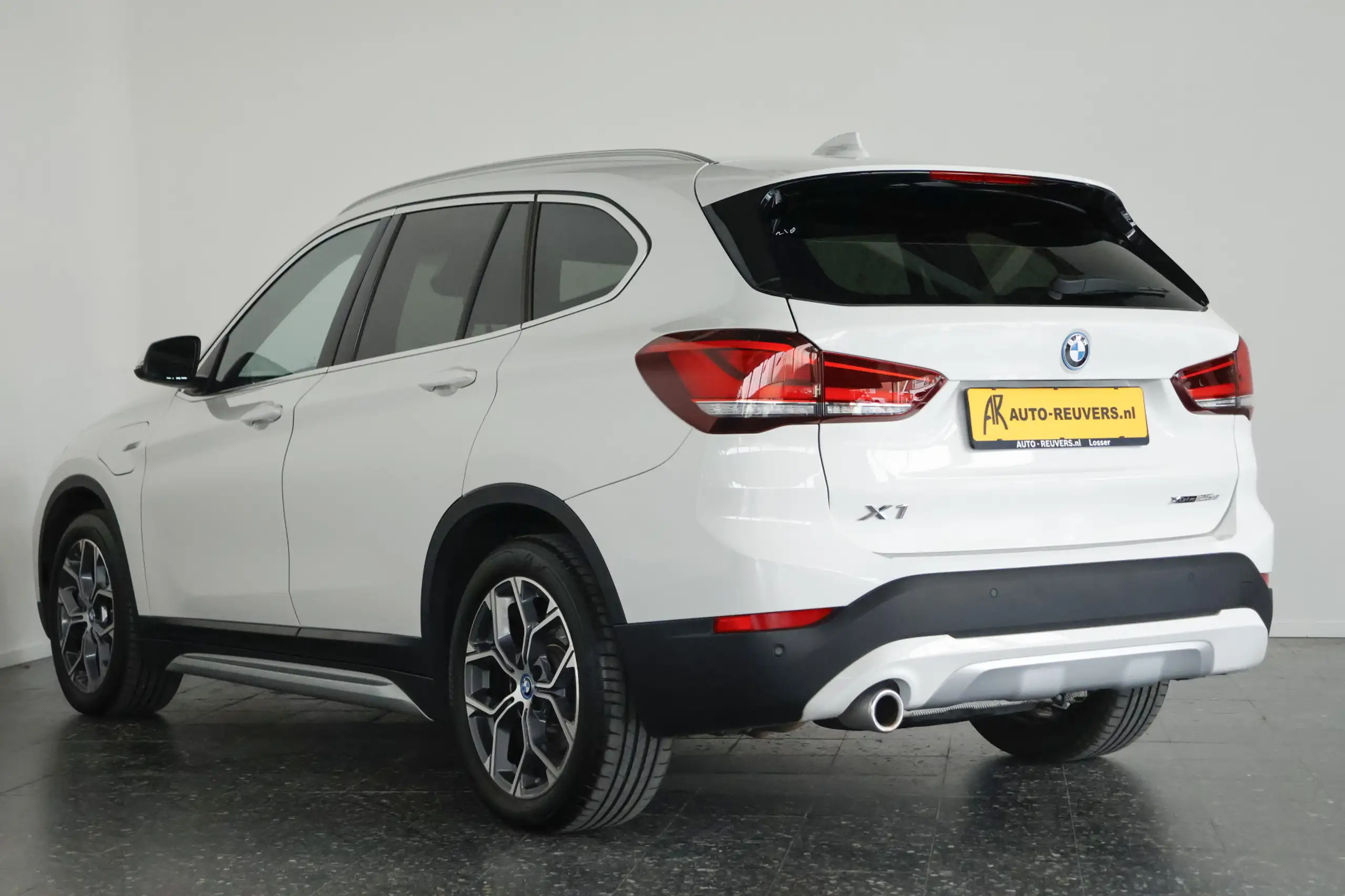 BMW - X1