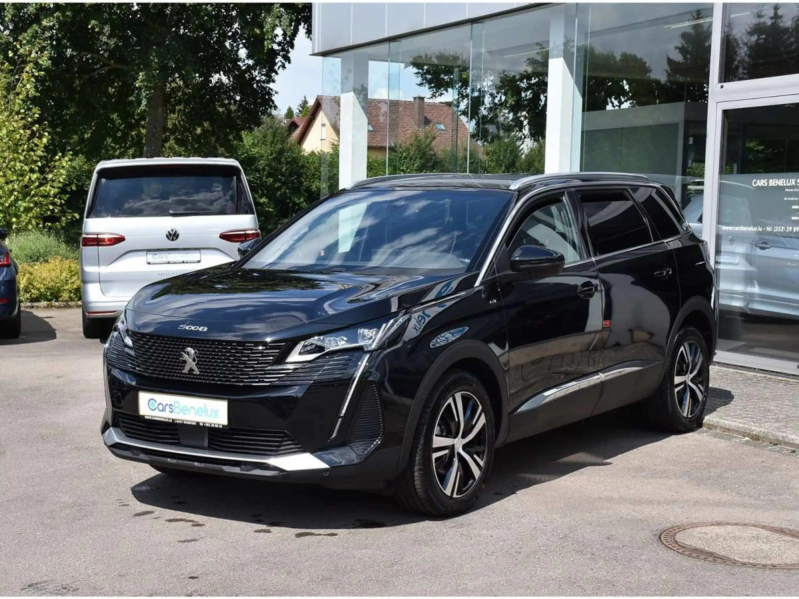 Peugeot - 5008