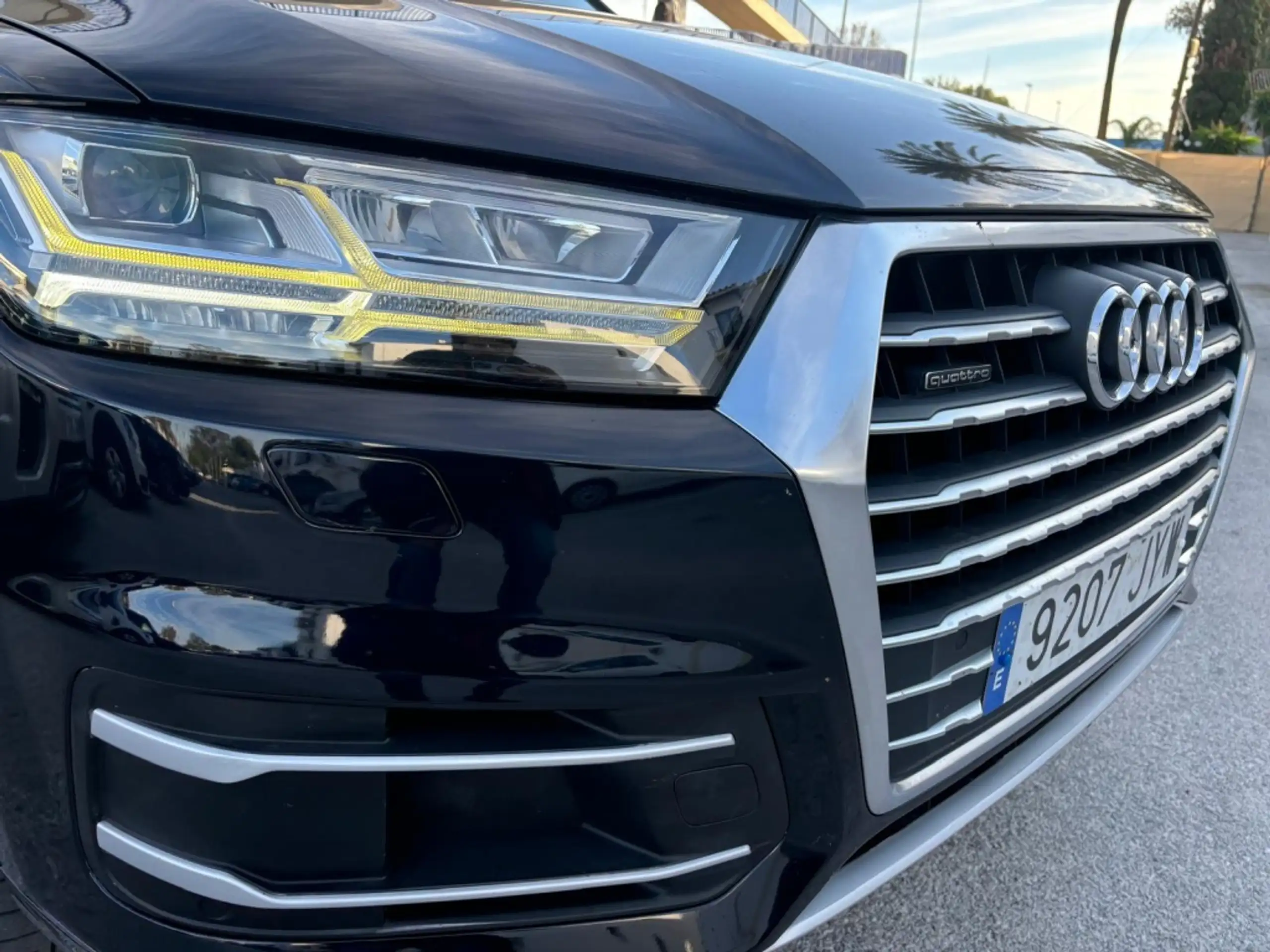 Audi - Q7