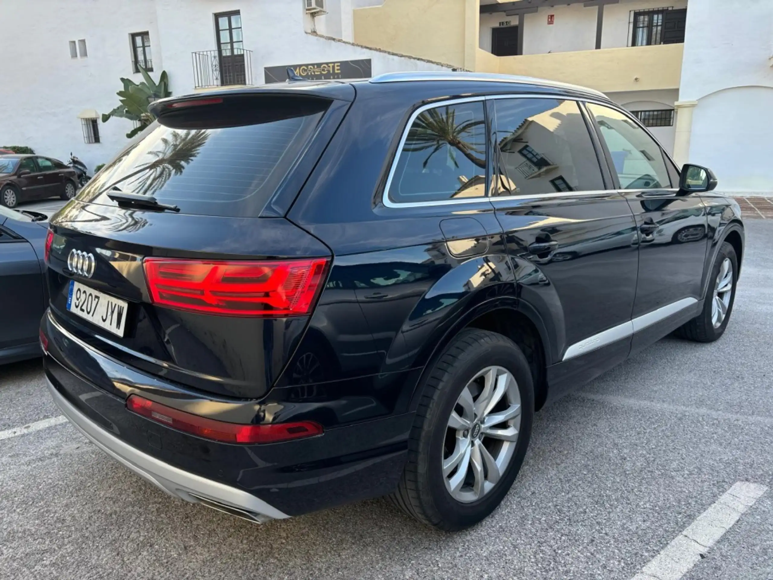 Audi - Q7