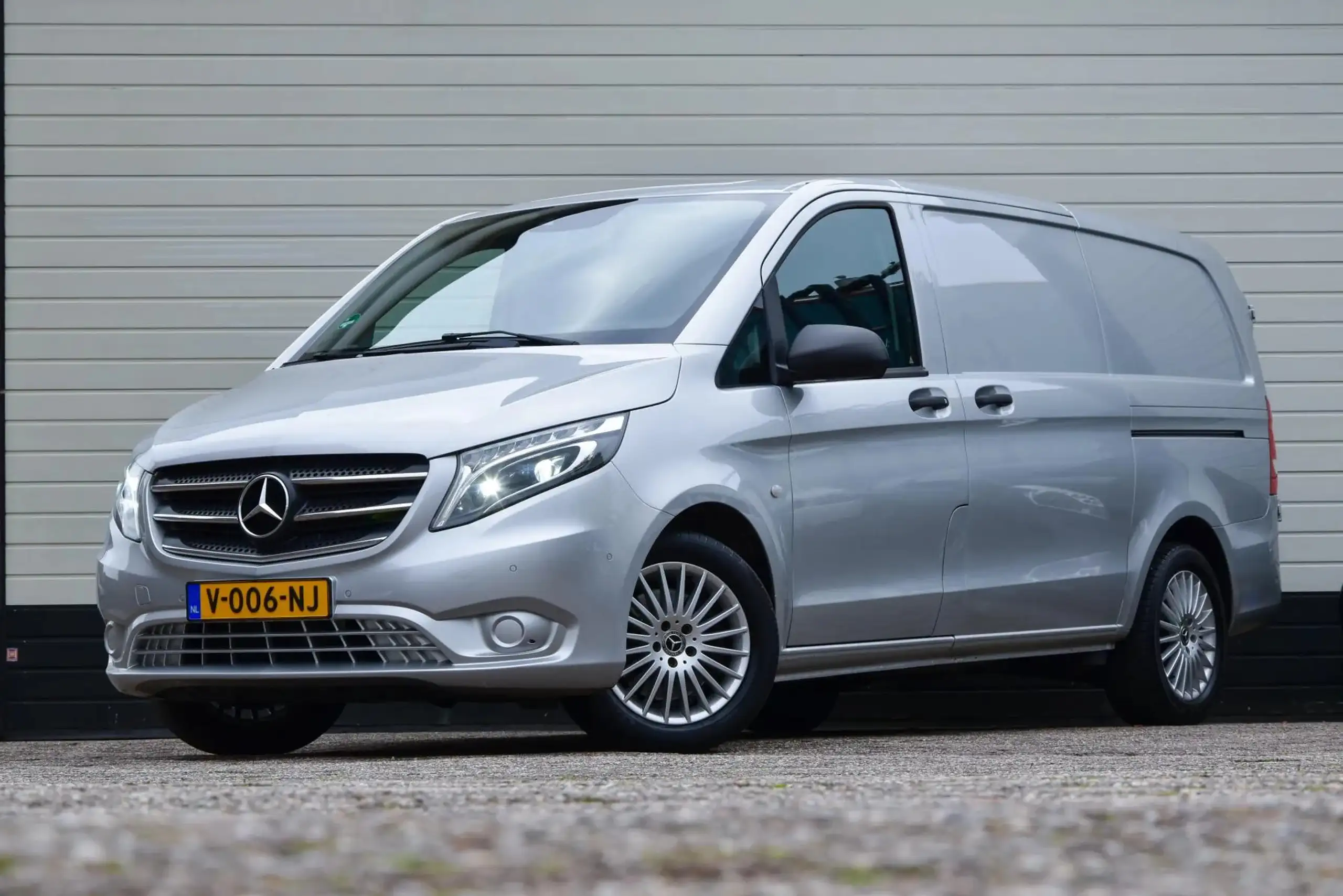 Mercedes-Benz - Vito