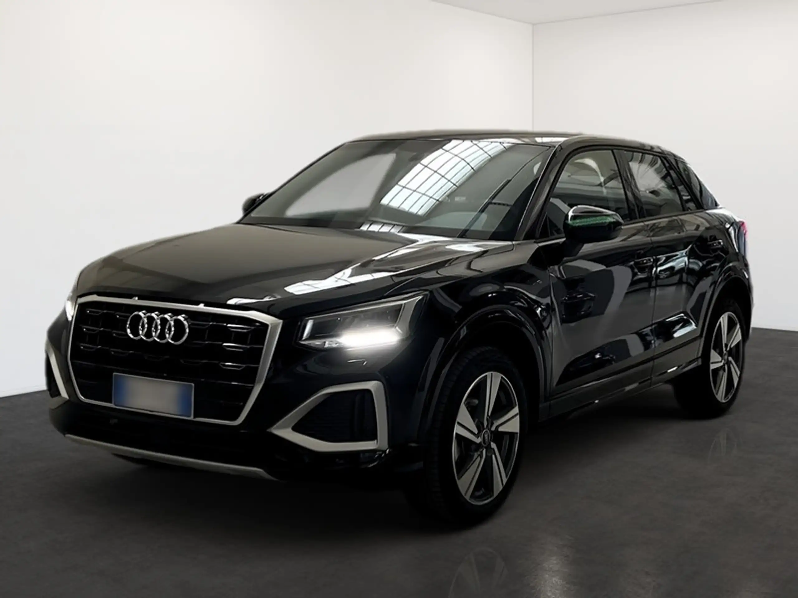 Audi - Q2