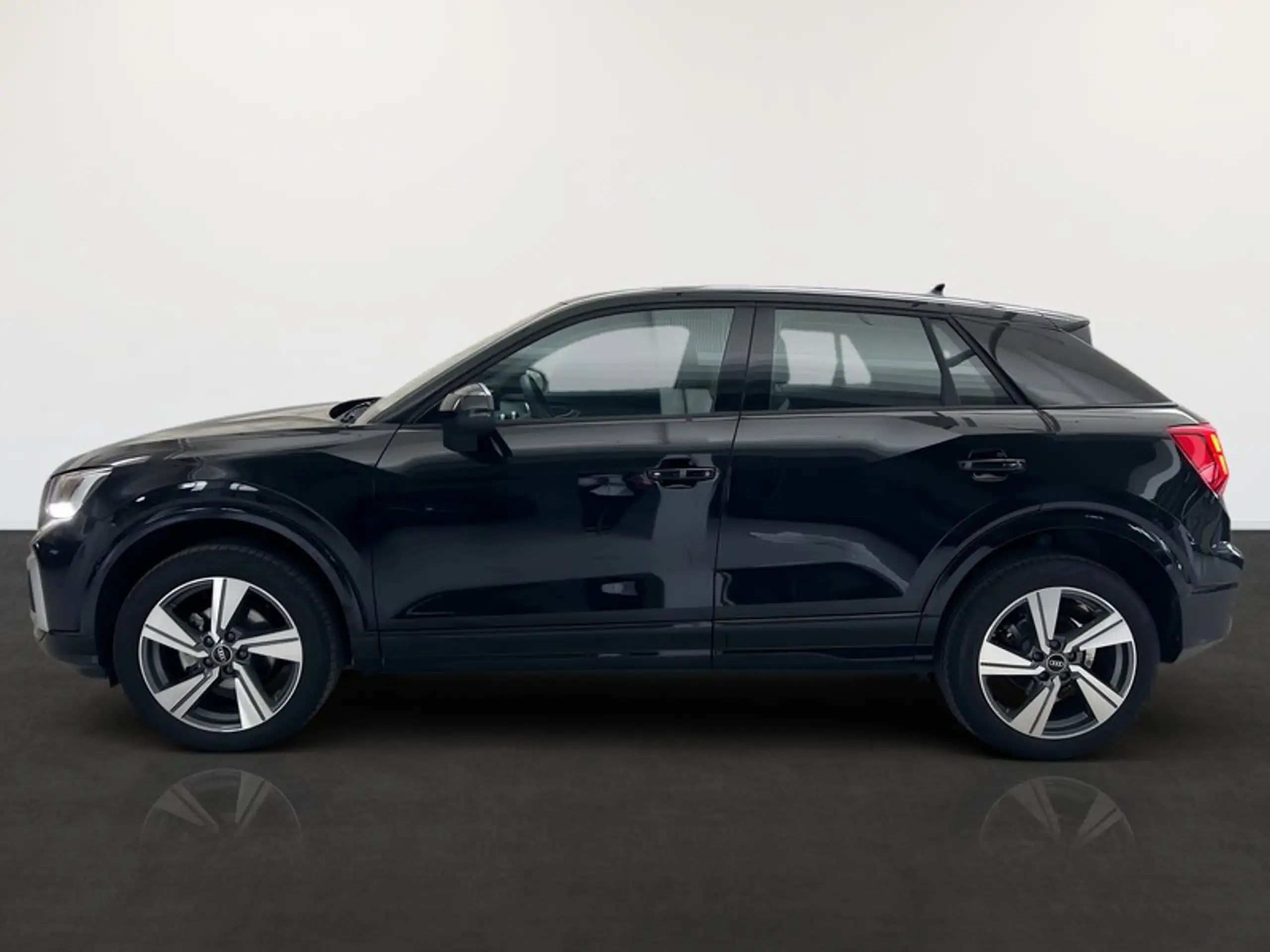 Audi - Q2