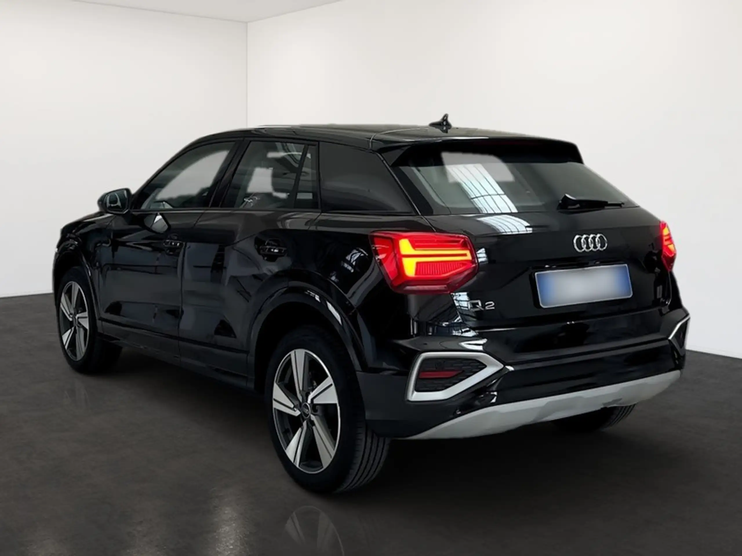 Audi - Q2