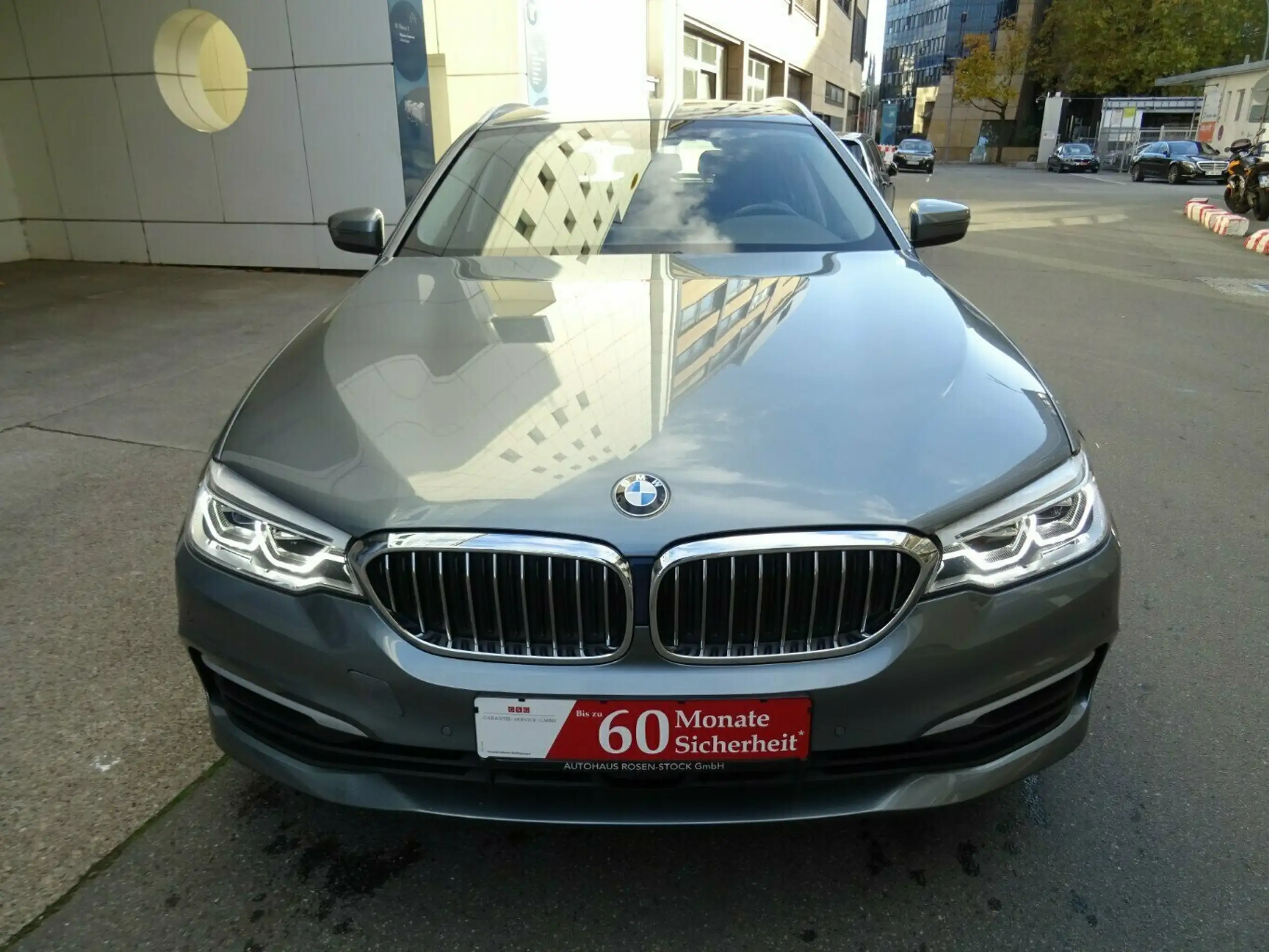 BMW - 520