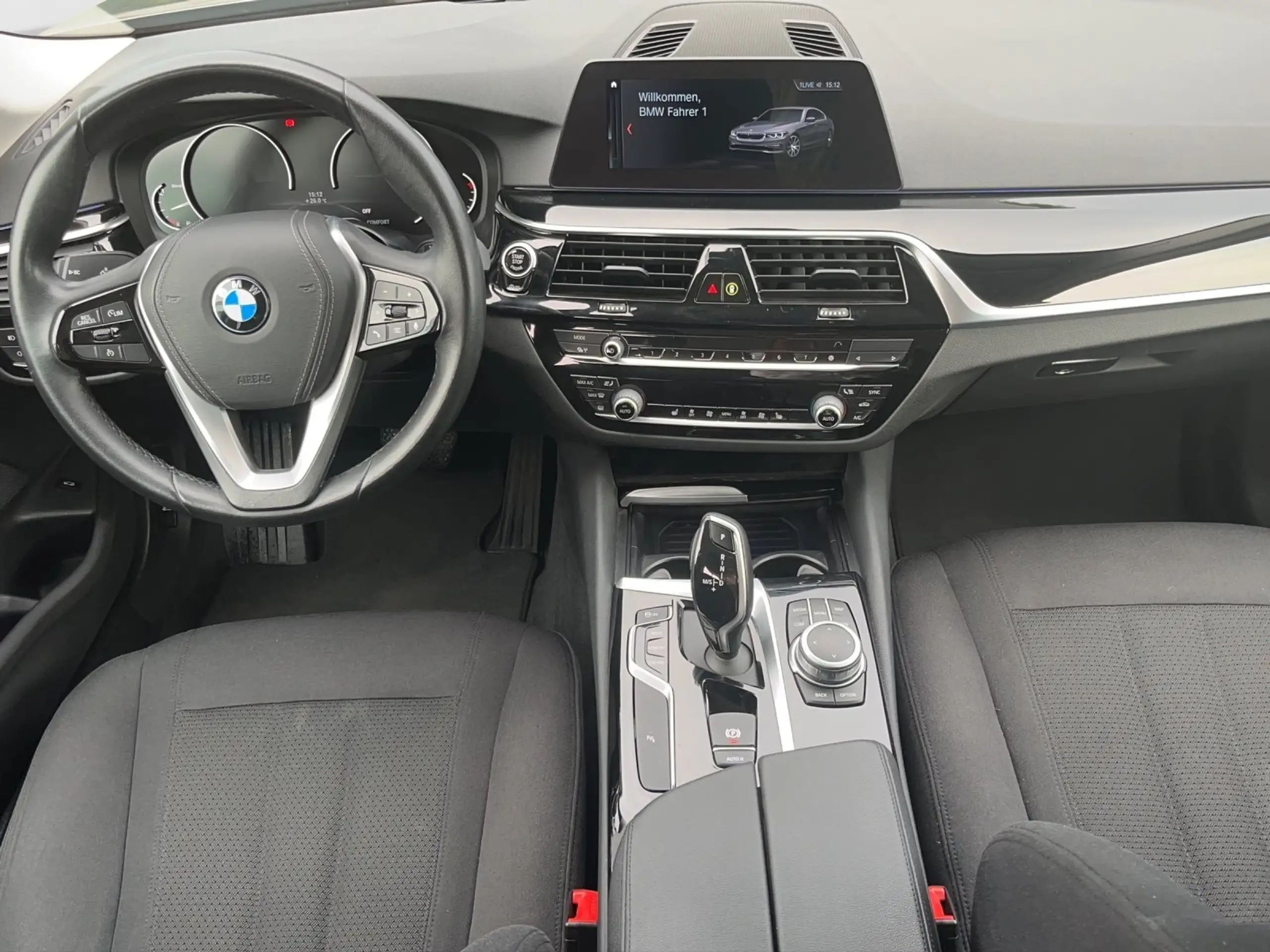 BMW - 530