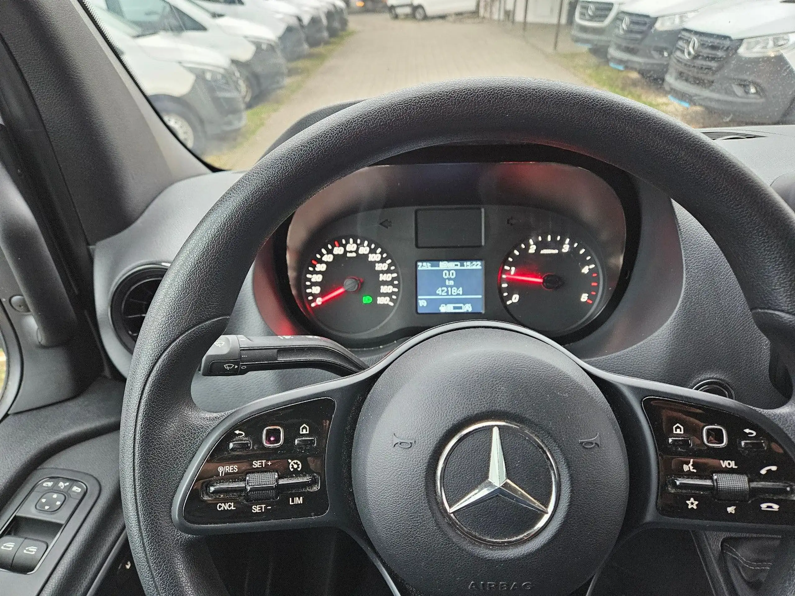 Mercedes-Benz - Sprinter