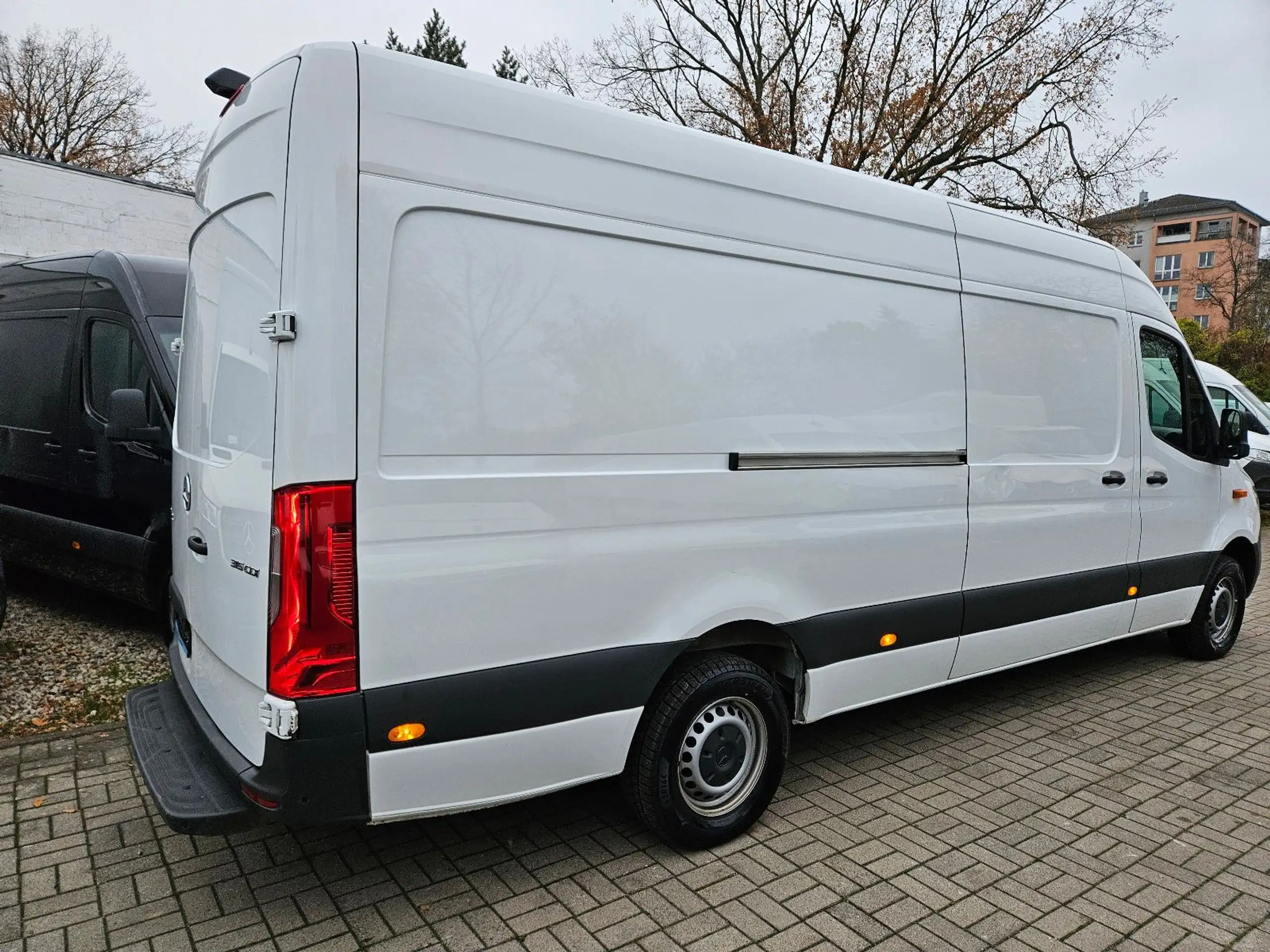 Mercedes-Benz - Sprinter