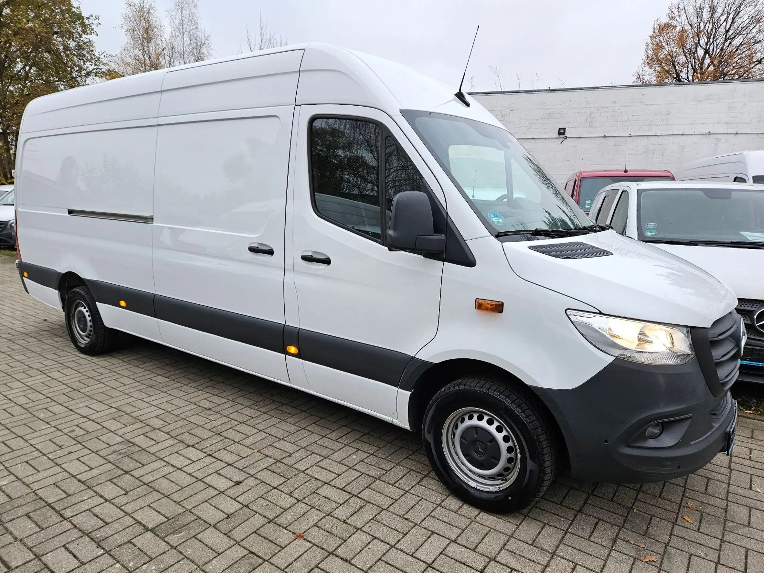 Mercedes-Benz - Sprinter